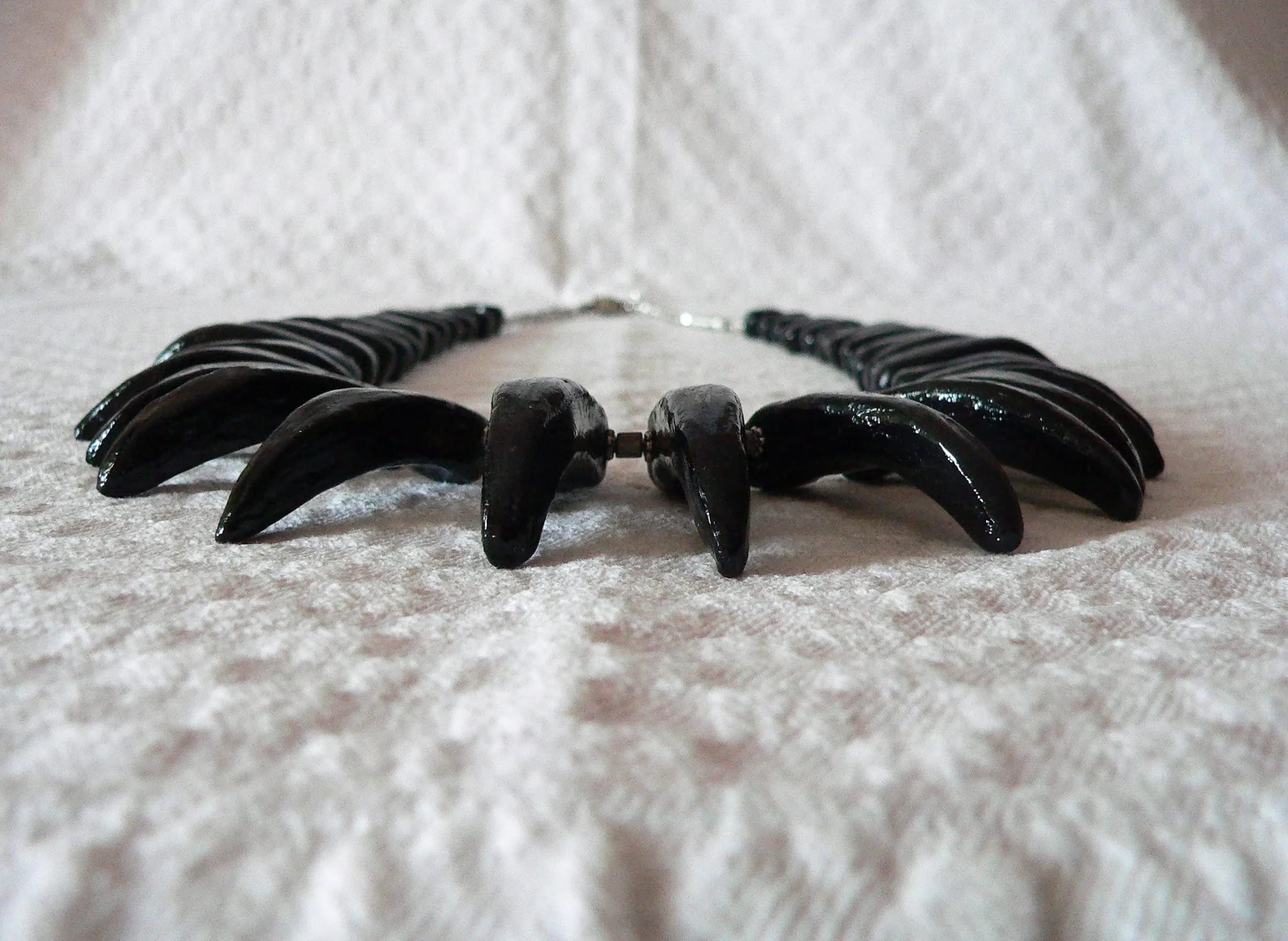 Elegant Long Claw-Shaped Ceramic Bead Necklace in Amethyst Black - Perfect for Boho Chic Outfits & Evening Wear
