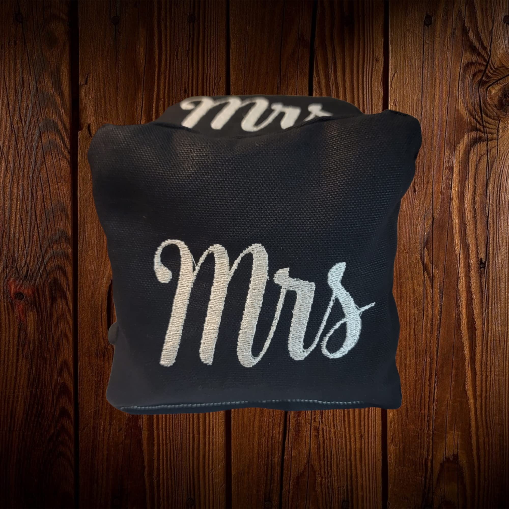 Mr and Mrs Wedding Cornhole Bags Set of 8 - Premium Toss Game Bags for Outdoor Lawn Games, Backyard Parties & Wedding Receptions