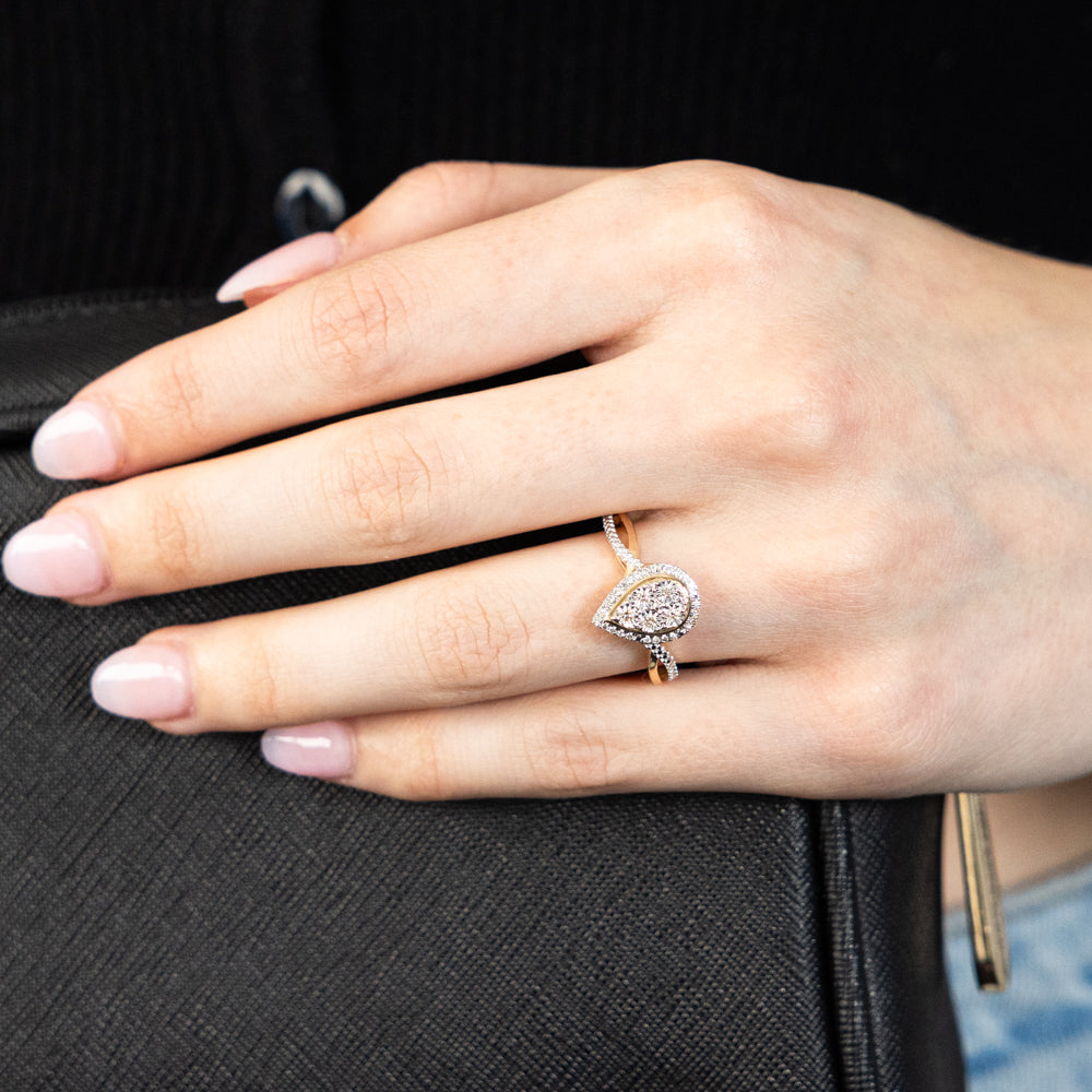 9ct Yellow Gold 1/6 Carat Pear Shaped Diamond Ring - Elegant Jewelry for Engagement, Wedding & Special Occasions