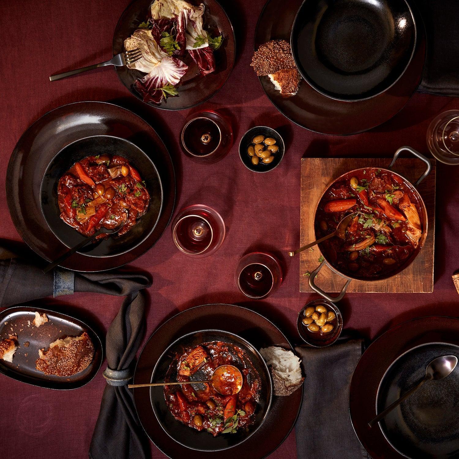 Premium Terra Sauce Server - Elegant Iron Design for Gravy, Syrup & Condiments - Perfect for Dining, Entertaining & Kitchen Use