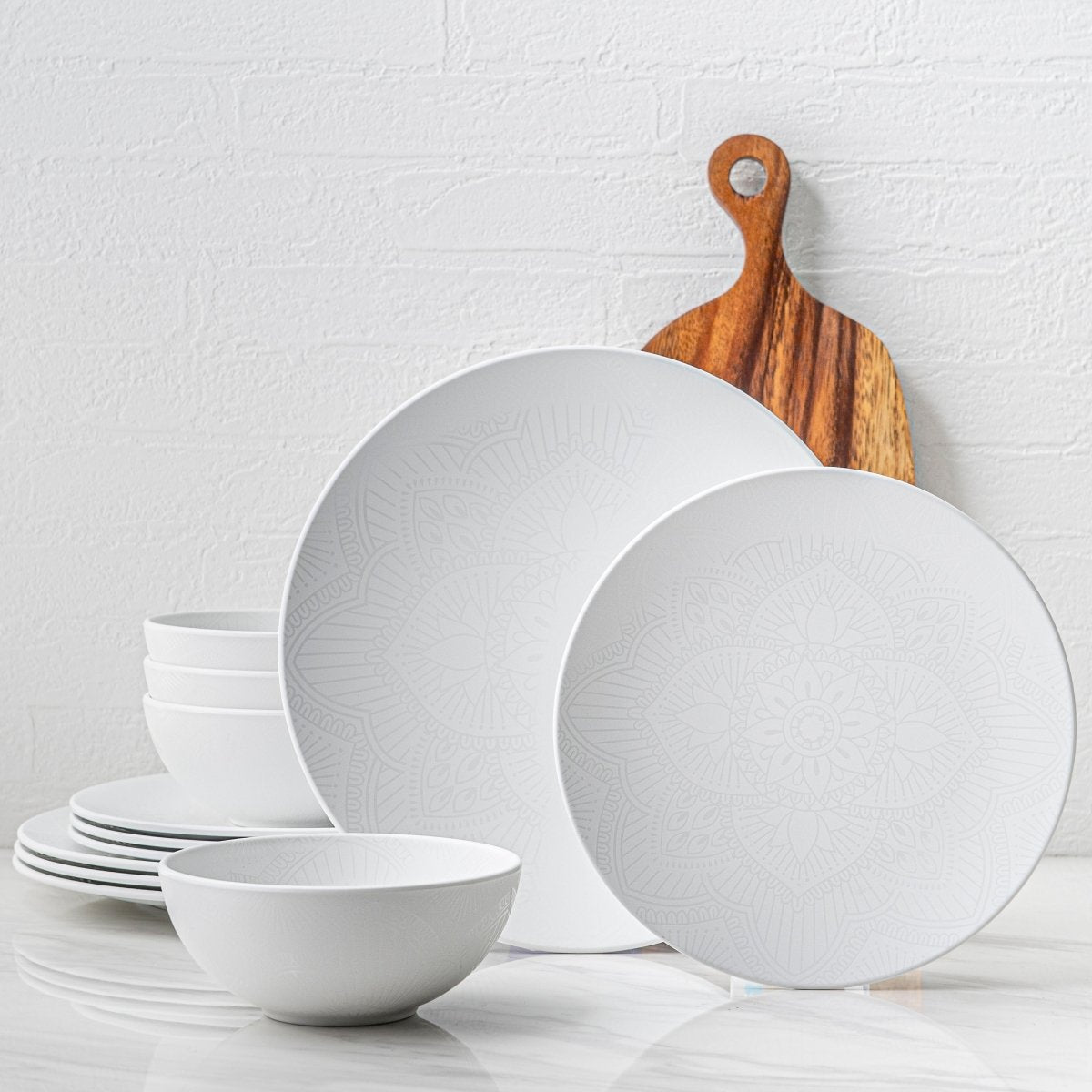12-Piece La La Mandala Melamine Dinner Plate & Bowl Set - Durable White Dishware for Outdoor Picnics, Camping & Home Decor