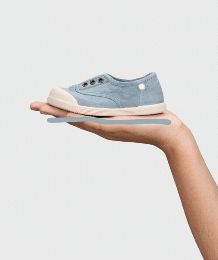 IGOR Boys & Girls Lona Slip-On Sneakers - Breathable Mesh Laceless Shoes for Kids | Perfect for School, Play & Everyday Wear | Oceano Color