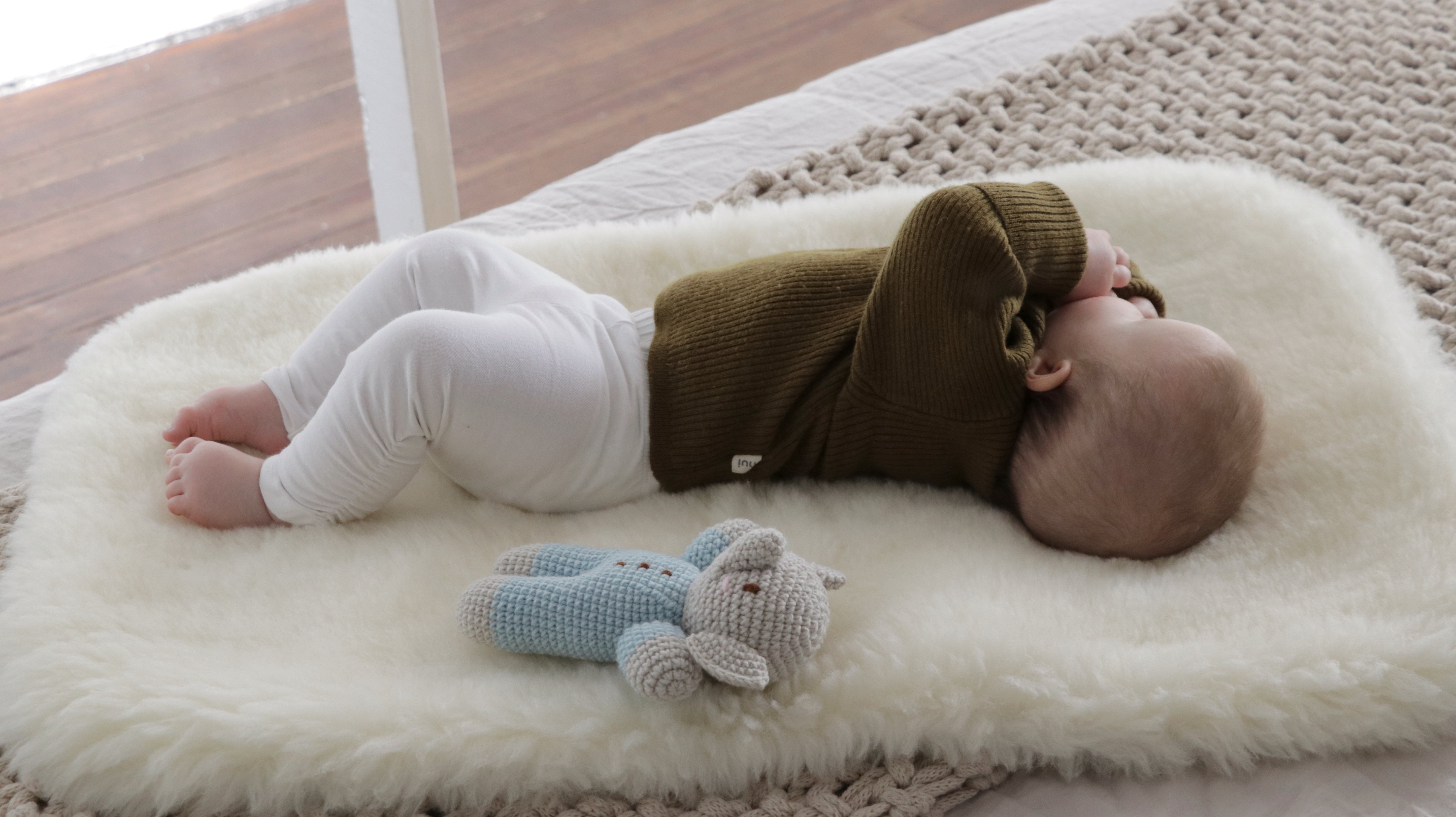Soft Sheep Wool Baby Play Mat - Organic & Hypoallergenic for Newborns & Toddlers - Perfect for Nursery, Playtime & Floor Activities