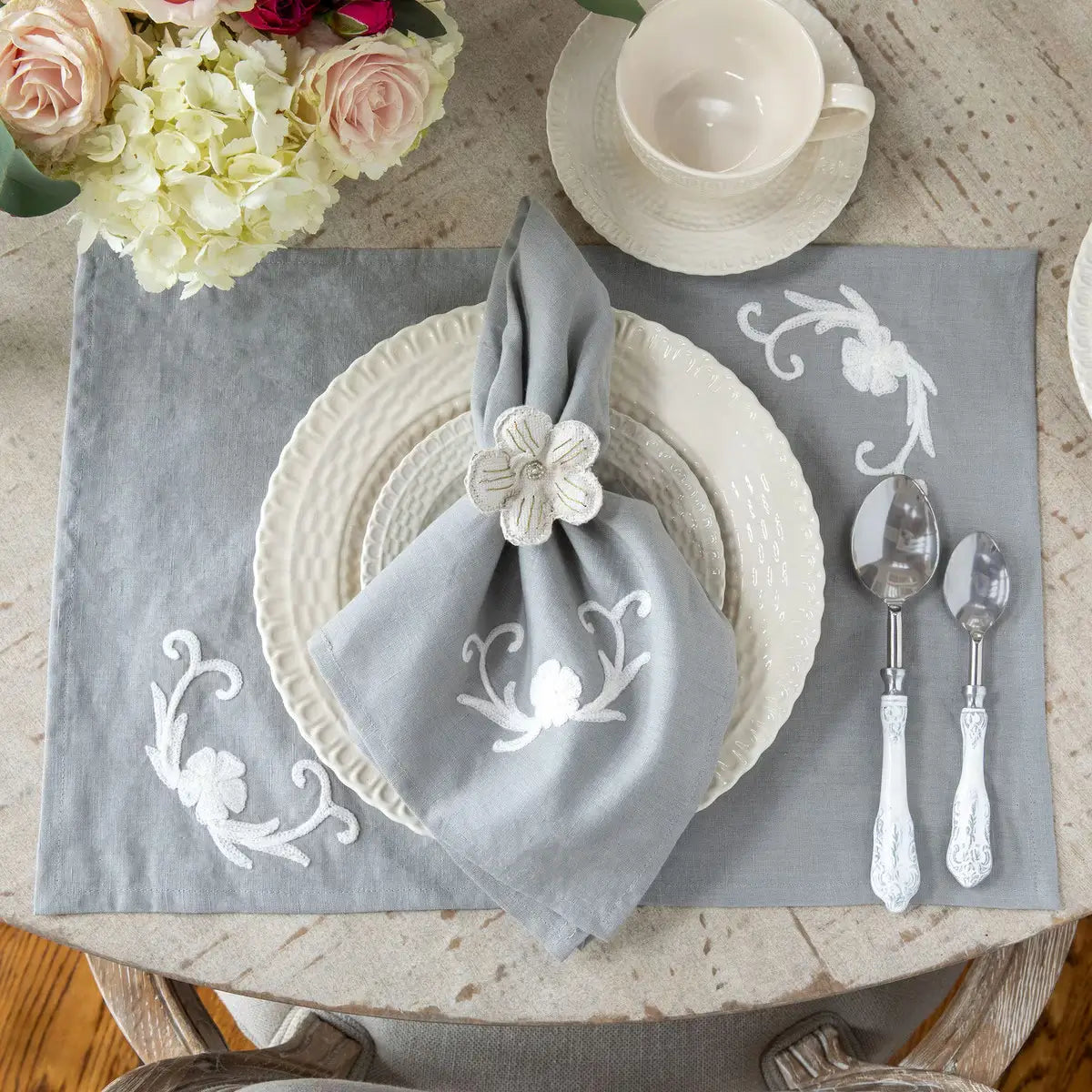 Cosette Embroidered Linen Napkins Set - Premium 100% Linen Table Napkins for Dining, Wedding, Party & Home Decor - Elegant Embroidered Cotton Thread Design