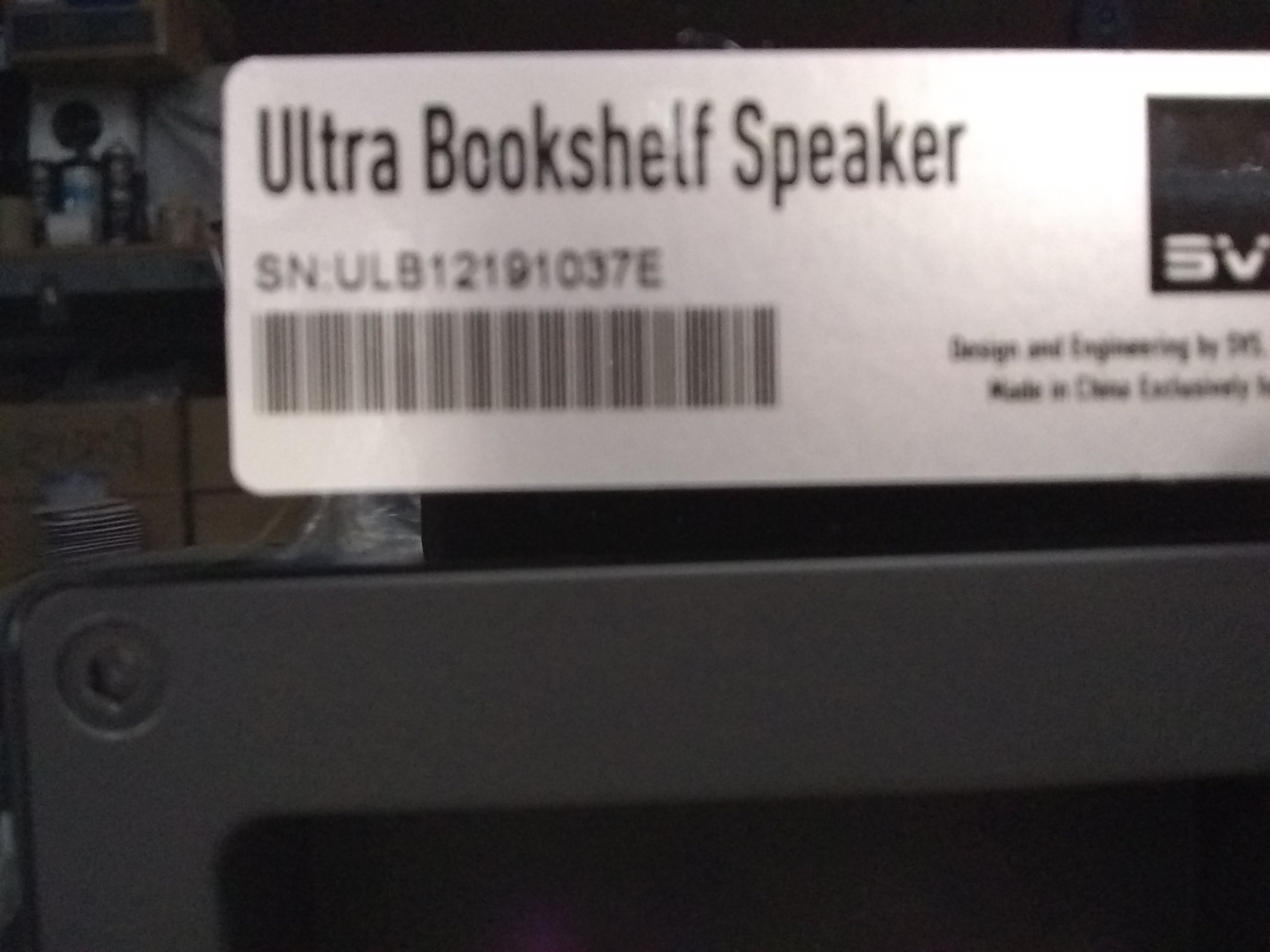 Ultra Slim Bookshelf Speaker with Piano Black Finish and 1037W Power Outlet - Perfect for Home Theater, Gaming & Music Listening