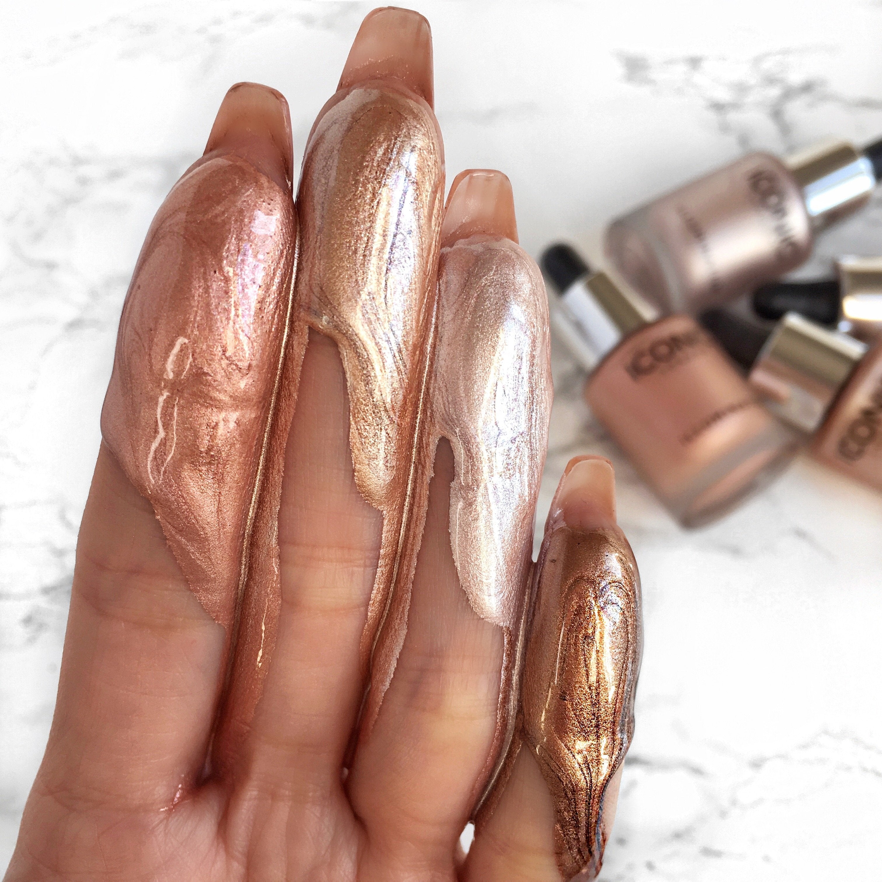 Limited Edition Highlighter & Illuminator - Glow Enhancing Makeup for Face & Body - Perfect for Contouring, Highlighting & Special Occasions