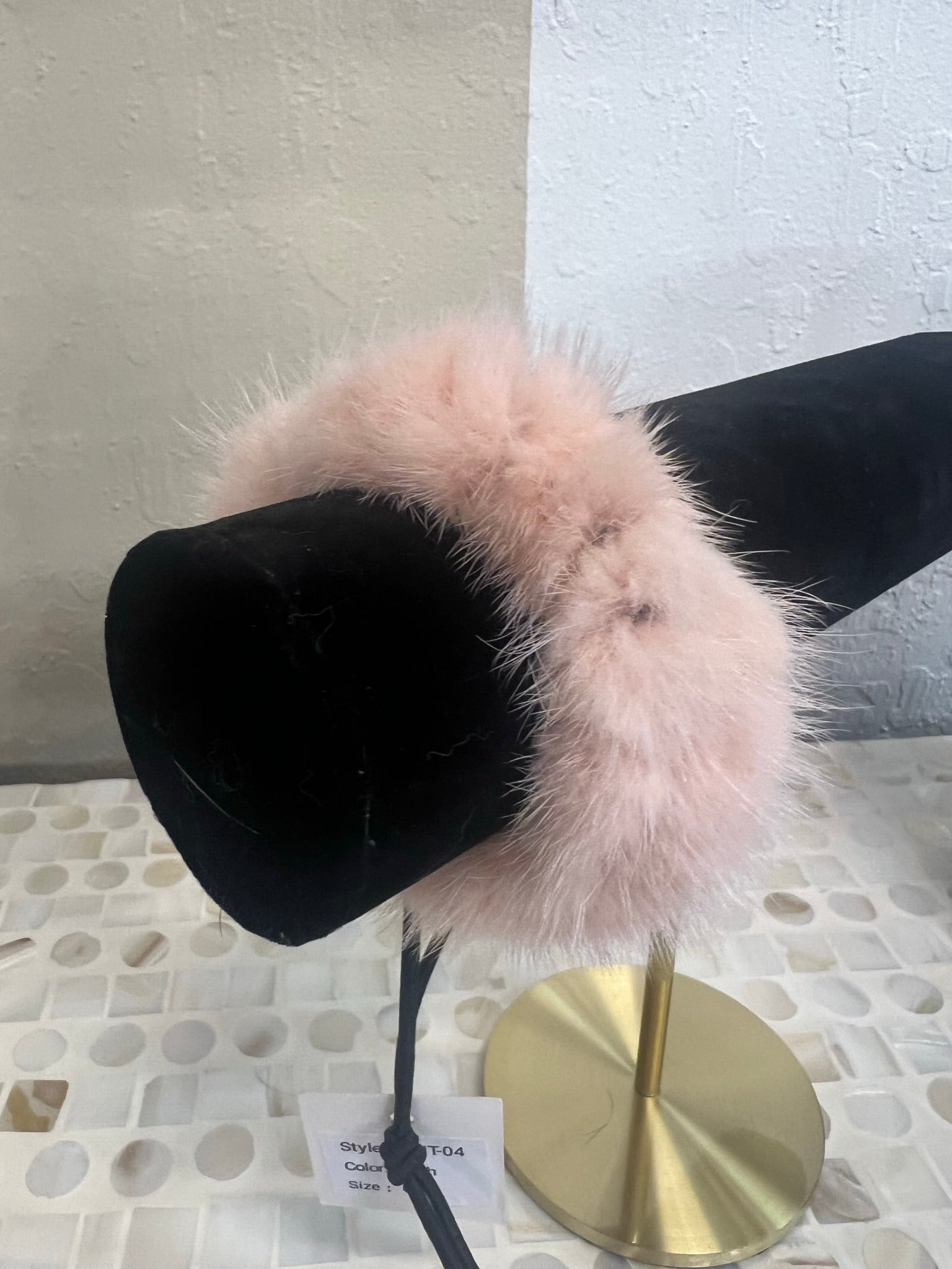 Luxury Genuine Mink Hair Scrunchies for Women - Soft & Elegant Hair Accessories for Ponytails, Buns & Everyday Styling