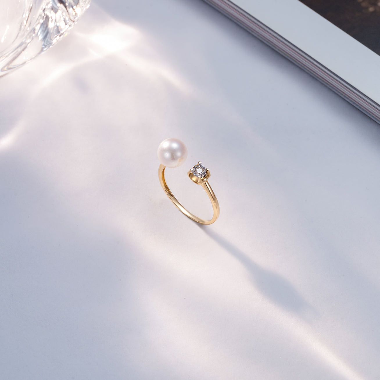 18K Solid Gold Diamond Akoya Hanadama Pearl Ring - KR00002 | Luxury Pearl Jewelry for Women, Engagement, Wedding, Anniversary & Special Occasion Gifts