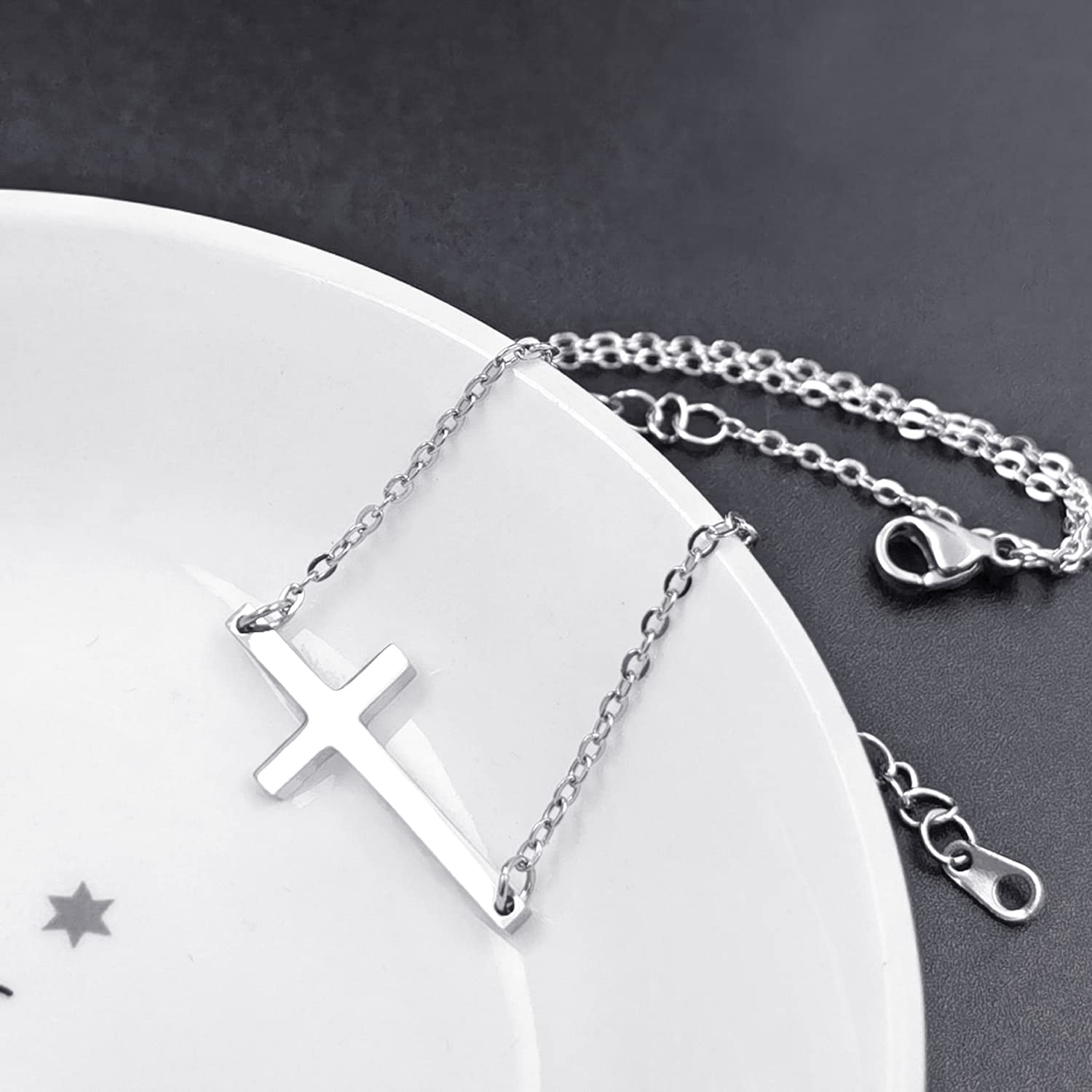 Elegant Small Cross Pendant Necklace for Women - Dainty Simple Gold/Silver Cross Necklace - Perfect Mothers Day Gift, Birthday Present for Her - Ideal for Church, Wedding & Everyday Wear
