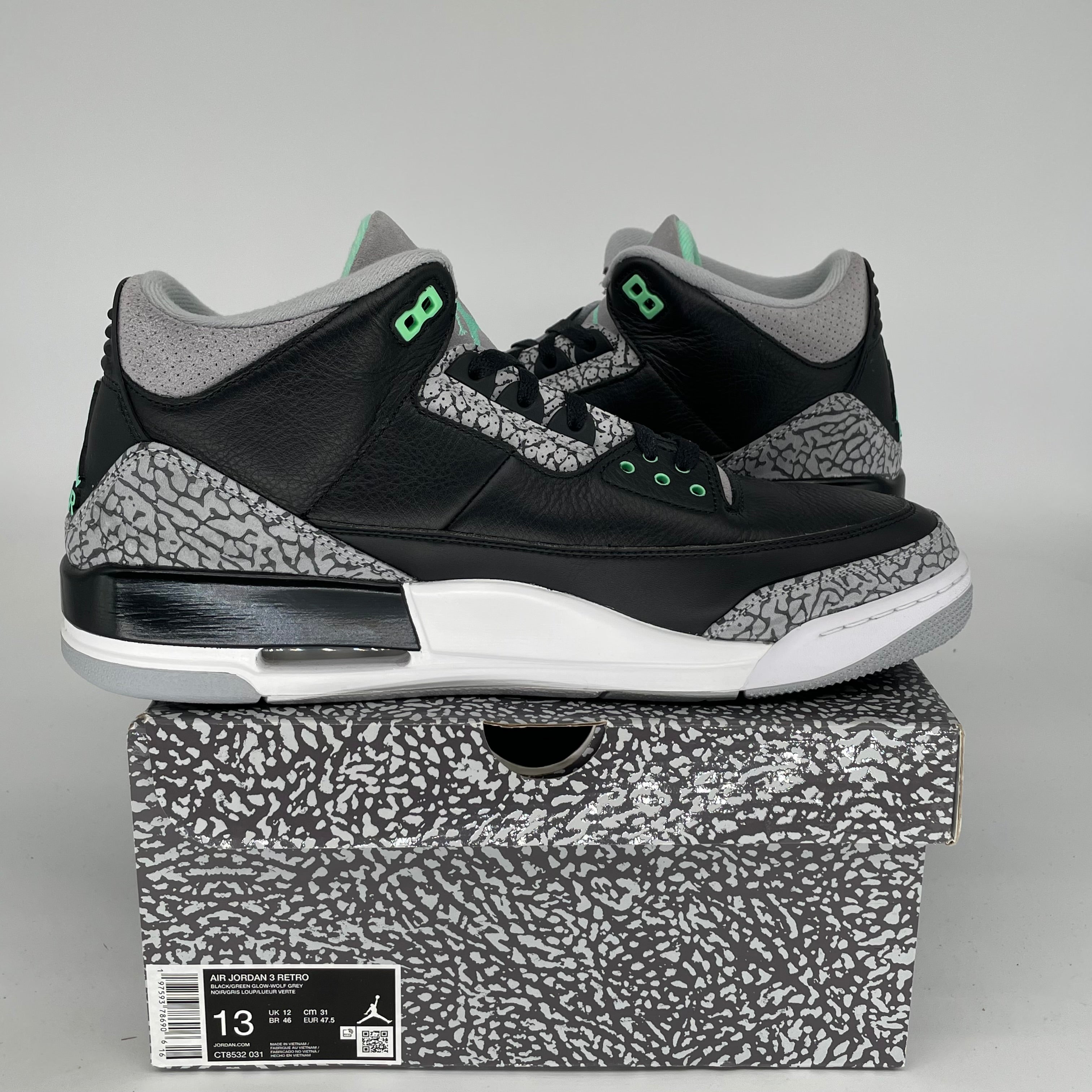 AIR JORDAN 3 Retro Green Glow Men's Basketball Shoes Size 13 (CT8532-031) - Perfect for Streetwear & Court Performance