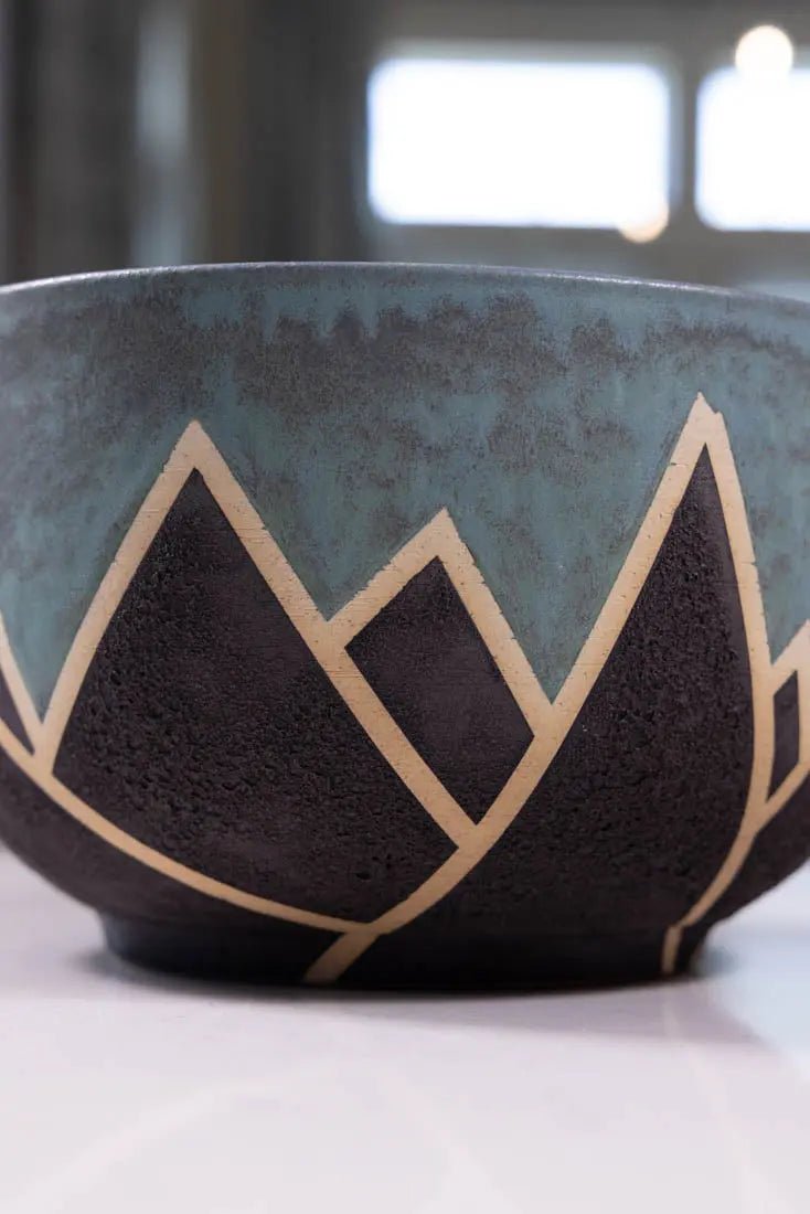 XL Stoneware Serving Bowl - Magma Mountain Range Design - Big Bowl Series for Family Dinners & Entertaining - Durable Ceramic Dish for Soup, Salad, Pasta & Party Food