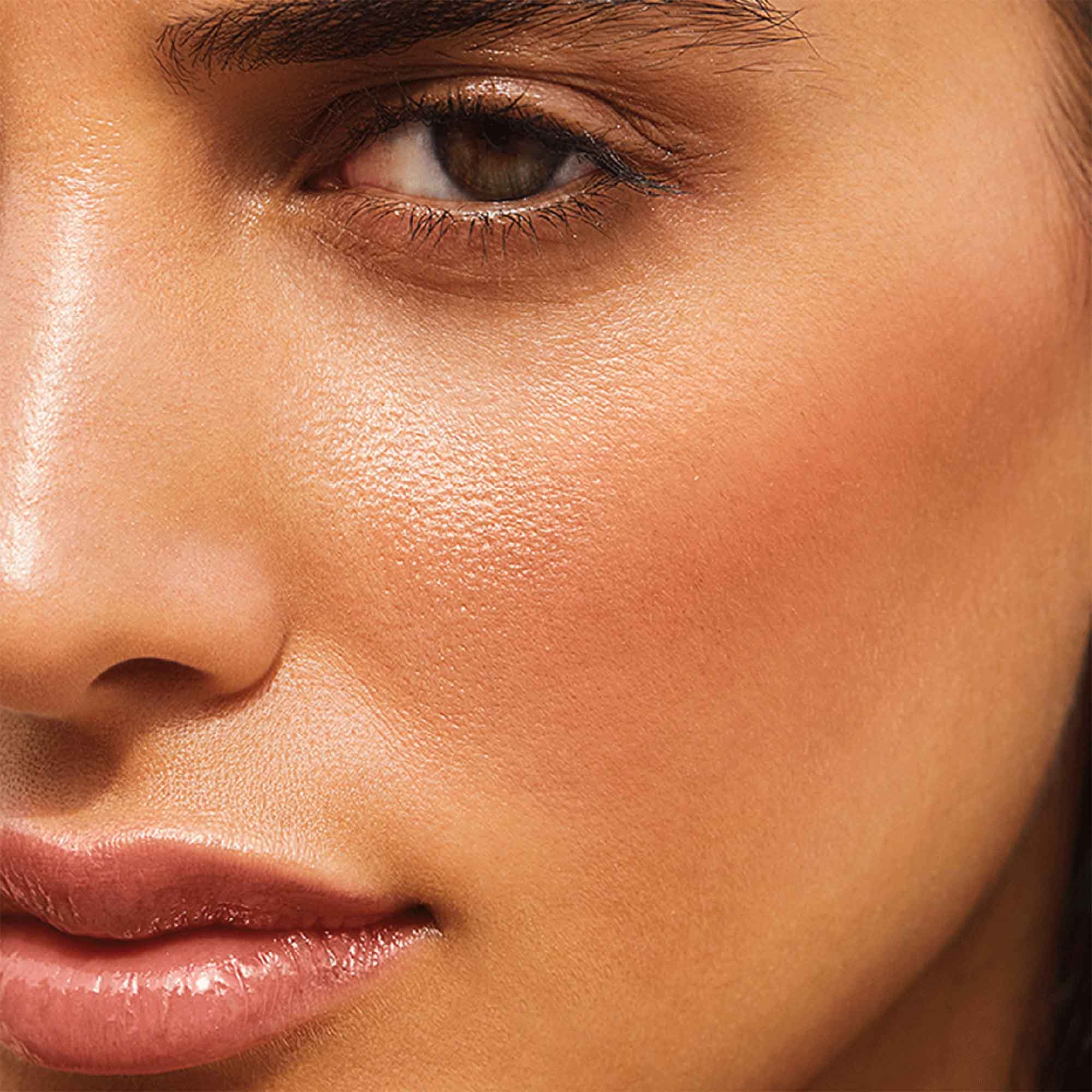 Victoria Beckham Beauty Cheeky Posh Blush Stick - Creamy Blush for Natural Flush, Buildable & Blendable - Perfect for Everyday Wear & On-The-Go Touch Ups