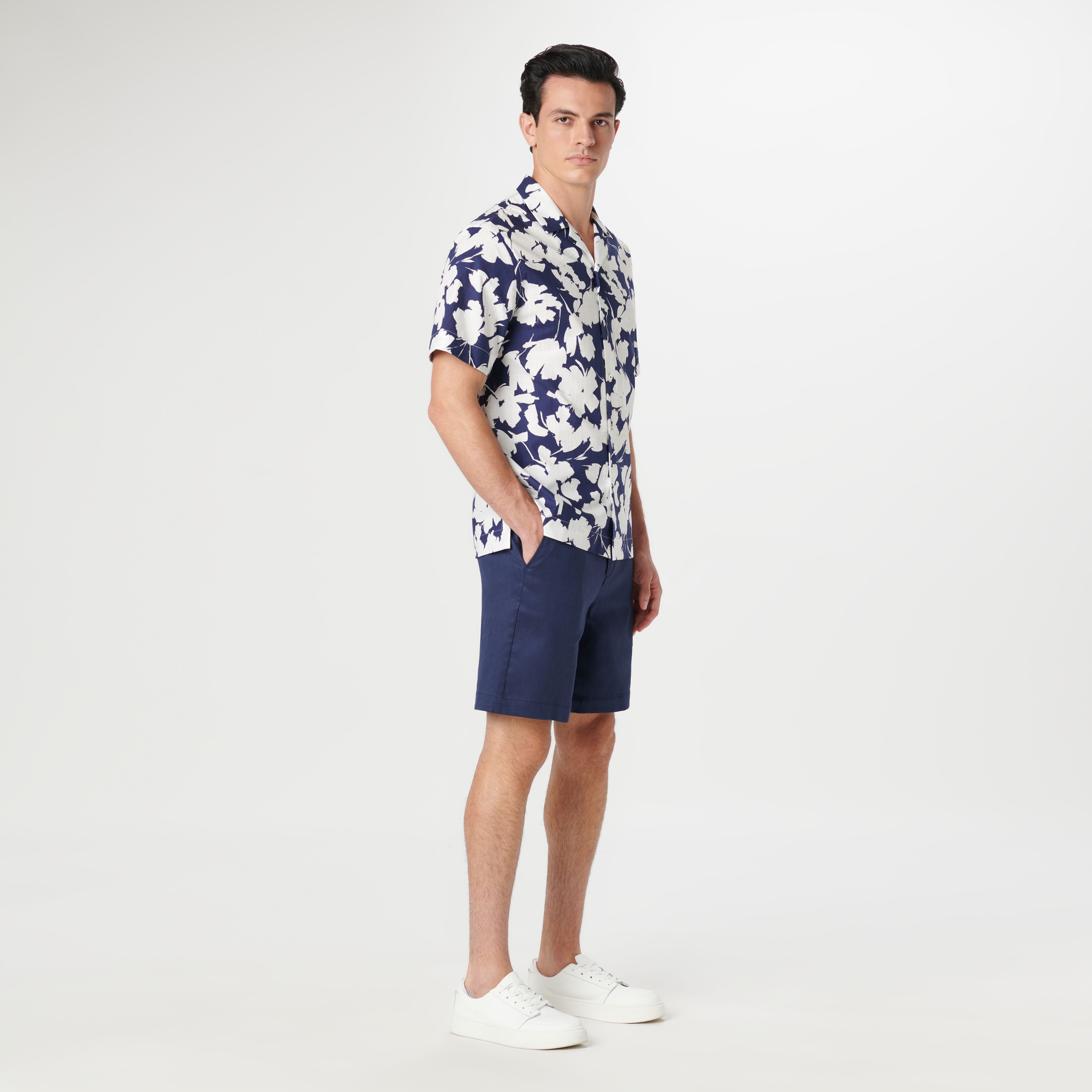 Jackson Floral Short Sleeve Shirt for Men - Casual Hawaiian Button Down Shirt with Tropical Print - Perfect for Beach Vacation, Summer Party & Outdoor Activities