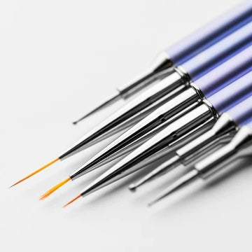 Maytahmi Eyeliner Brush - Professional Precision Liquid & Gel Eyeliner Brush for Flawless Winged Liner - Perfect for Makeup Artists & Beginners - Great for Everyday Use, Special Occasions & Photo Shoots