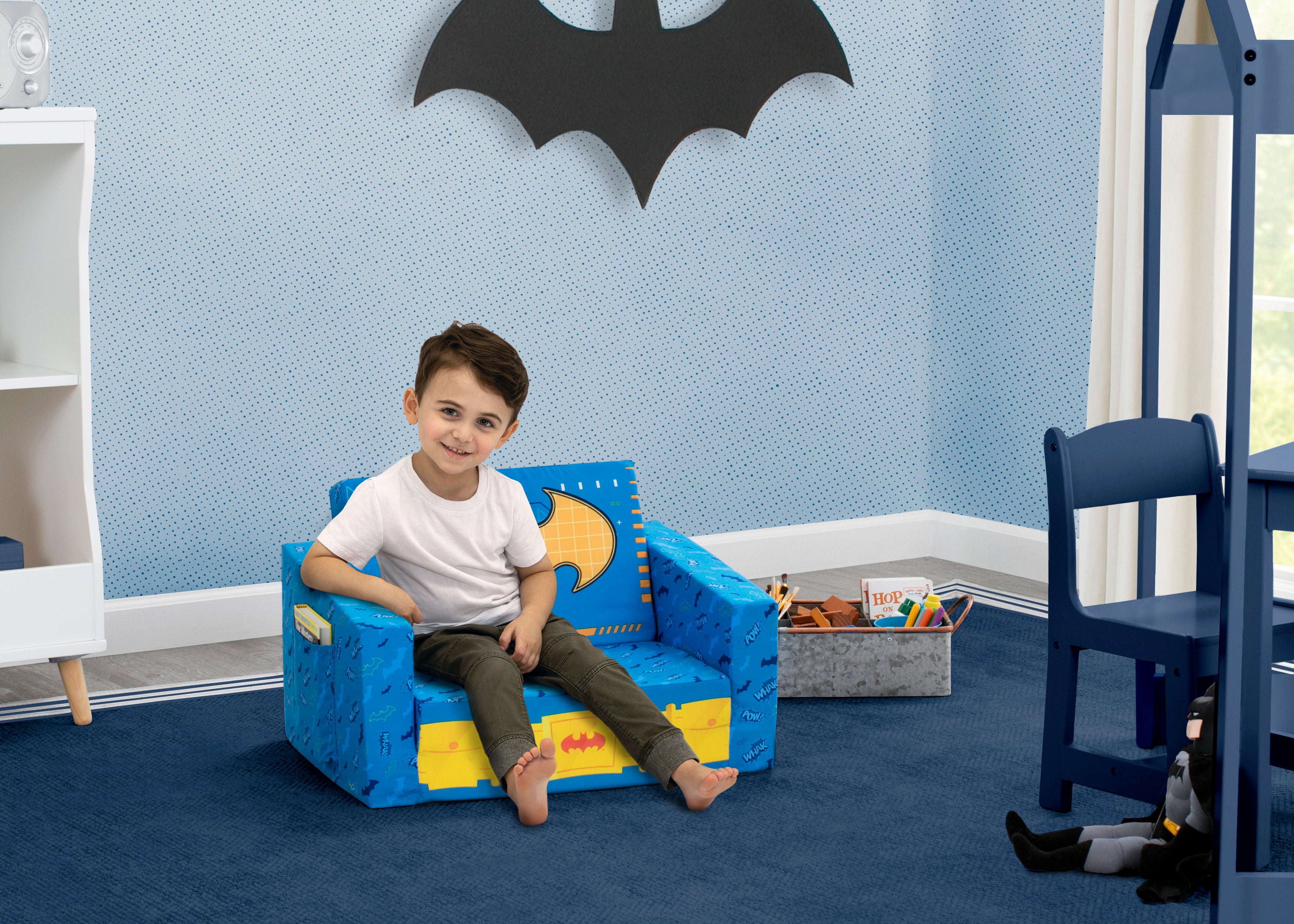 Batman Cozee Flip Out Chair - 2 in 1 Convertible Kids Chair to Lounger for Bedroom, Playroom & Movie Nights | Soft & Comfortable Toddler Seating for Reading, Gaming & Relaxing