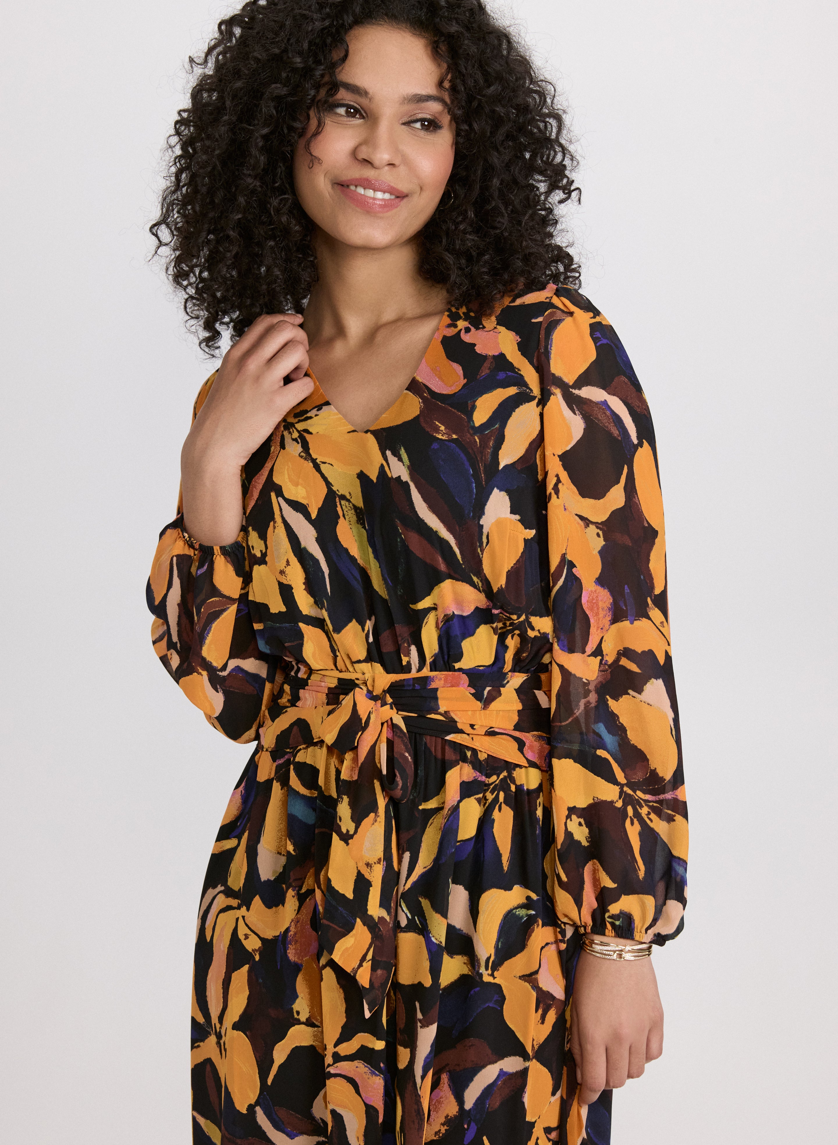 Elegant Floral Chiffon Dress for Women - Summer Boho Maxi Dress with V-Neck & Flowy Sleeves - Perfect for Beach Vacations, Weddings & Date Nights