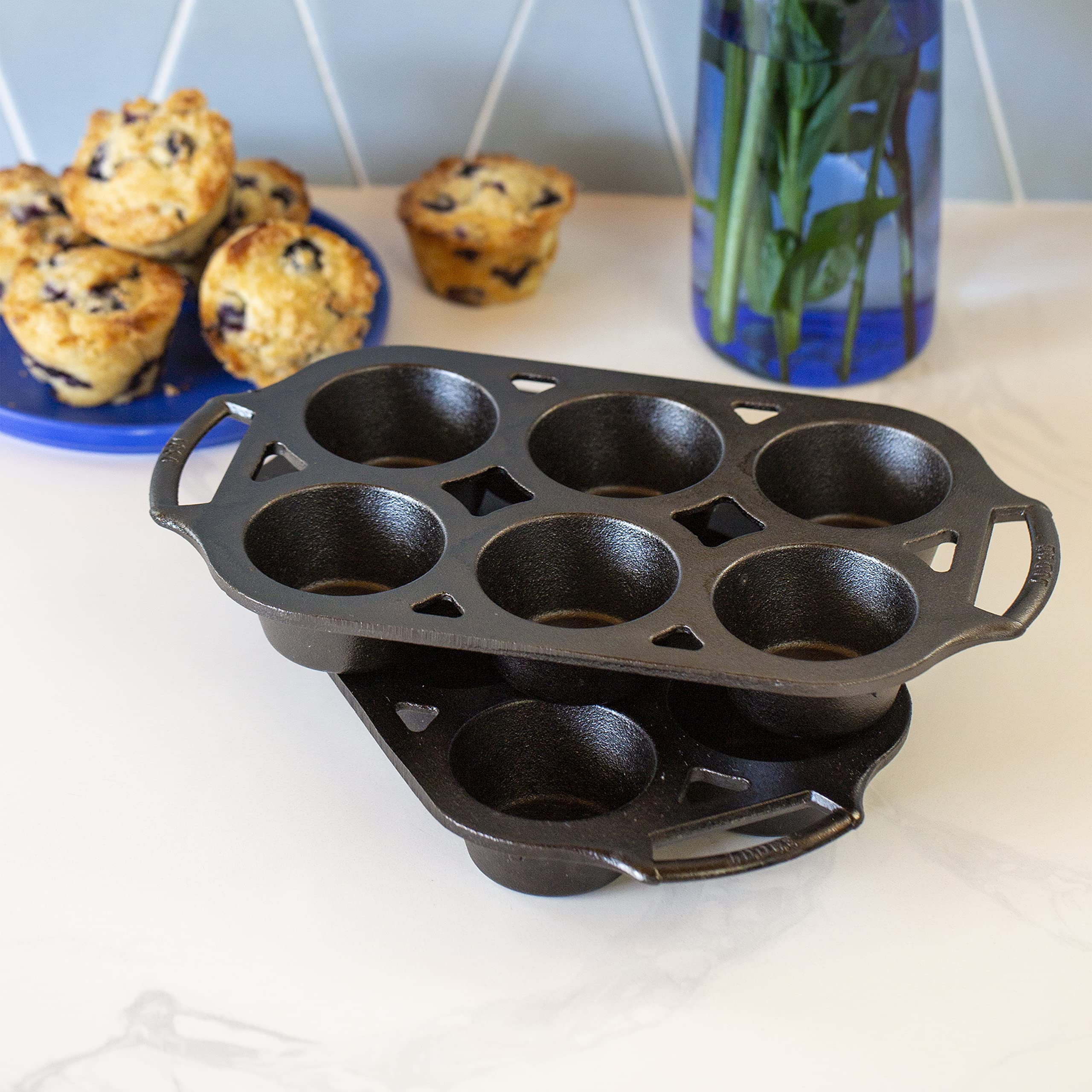 Lodge Cast Iron 2-Piece Muffin Pan Set - Premium Non-Stick Baking Pans for Cupcakes, Cornbread & Muffins - Perfect for Home Baking, Holiday Treats & Party Desserts