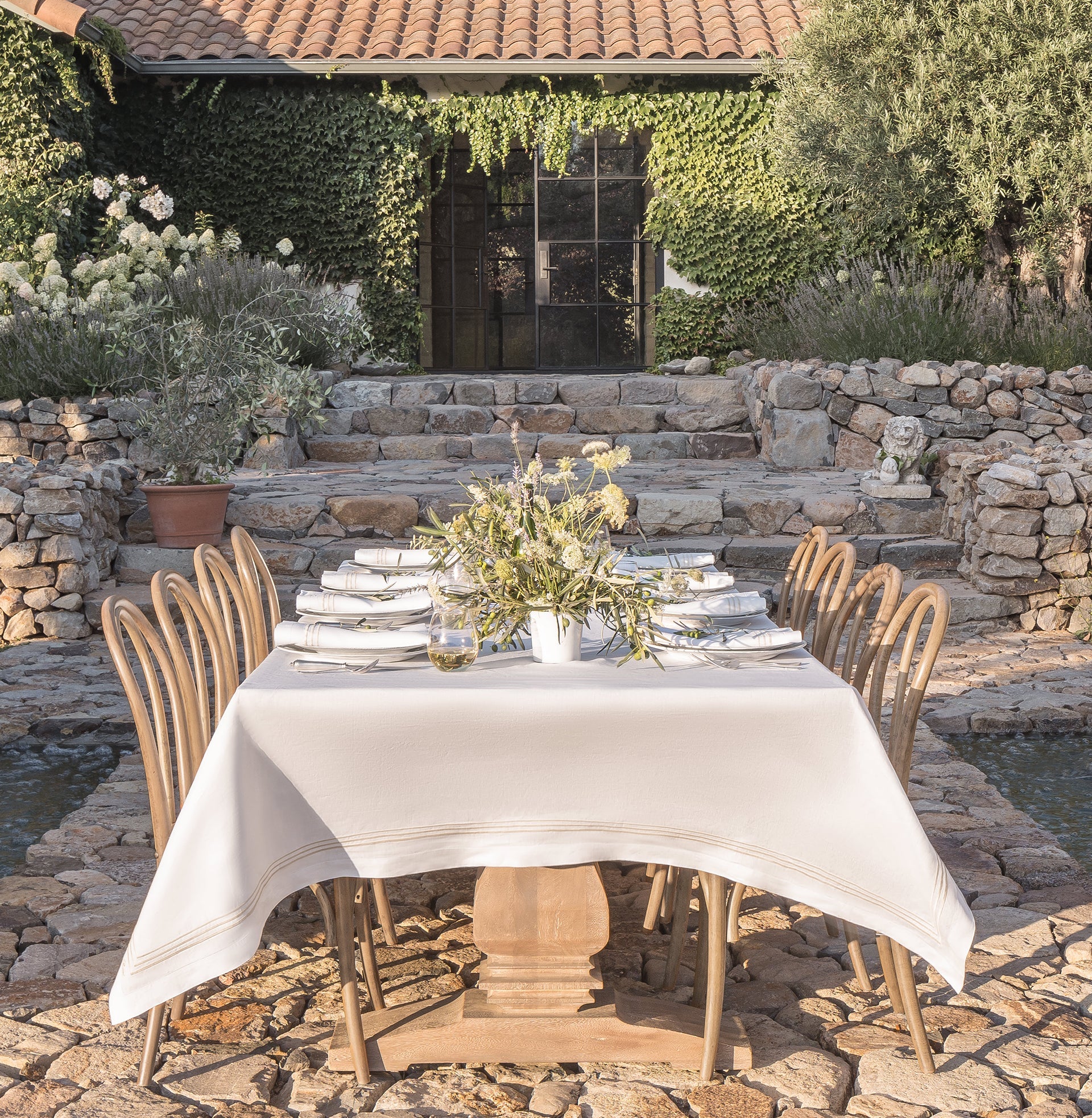 Elegant Tre Righe Tablecloth Collection - Premium Cotton Table Linens for Dining & Home Decor | Perfect for Weddings, Parties & Everyday Use