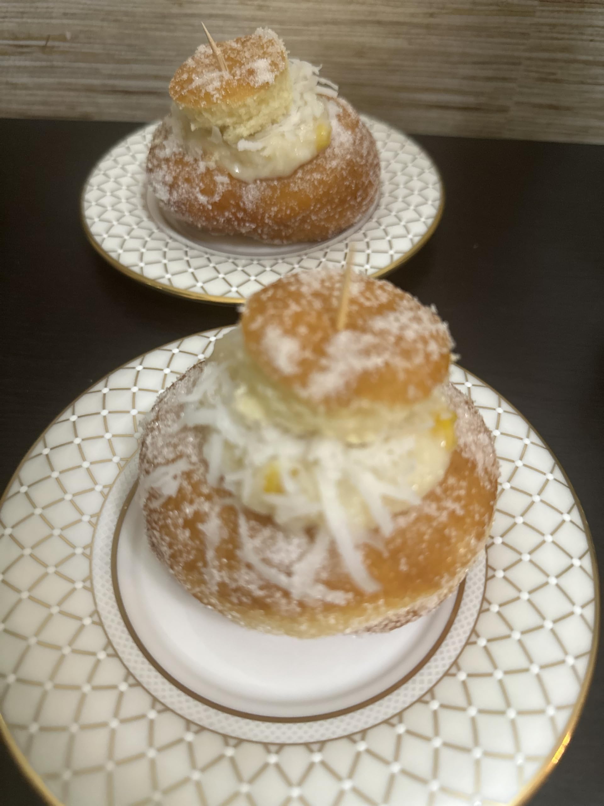 Derella Dulce Malasada Donuts - Pack of 6 | Authentic Hawaiian Style Donuts for Breakfast, Snacks & Dessert | Perfect for Parties, Office Treats & Family Gatherings