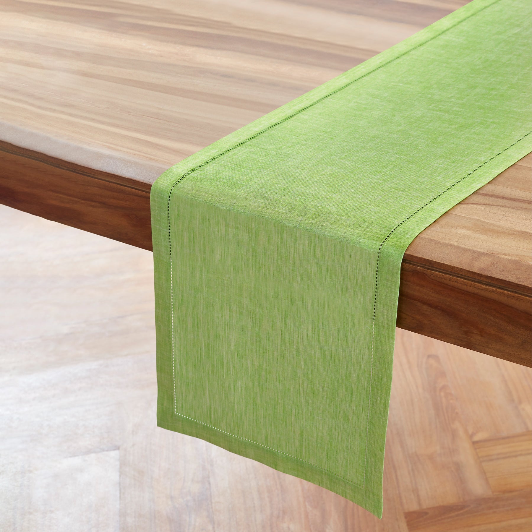 Elegant Milan Table Runner for Dining Room Decor - Perfect for Weddings, Parties & Holiday Table Settings