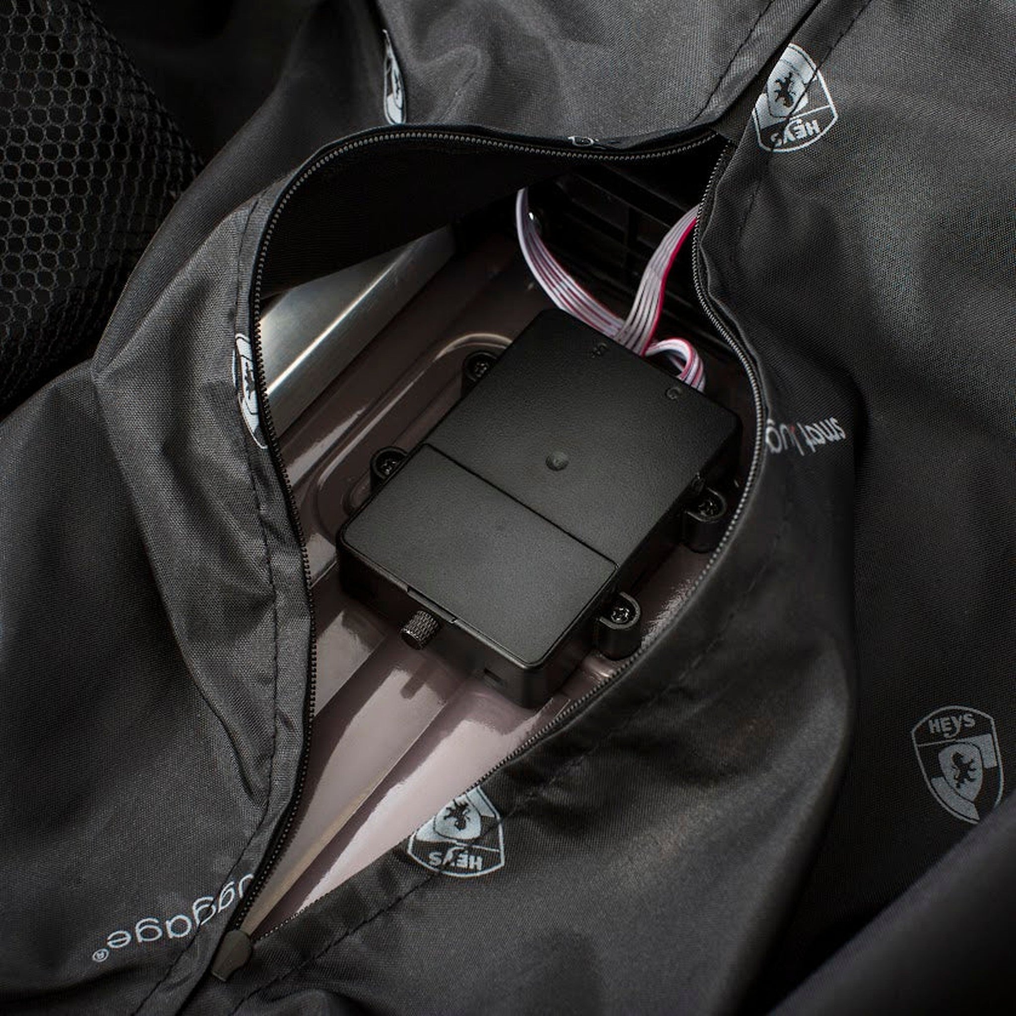 Heys SmartLuggage 30