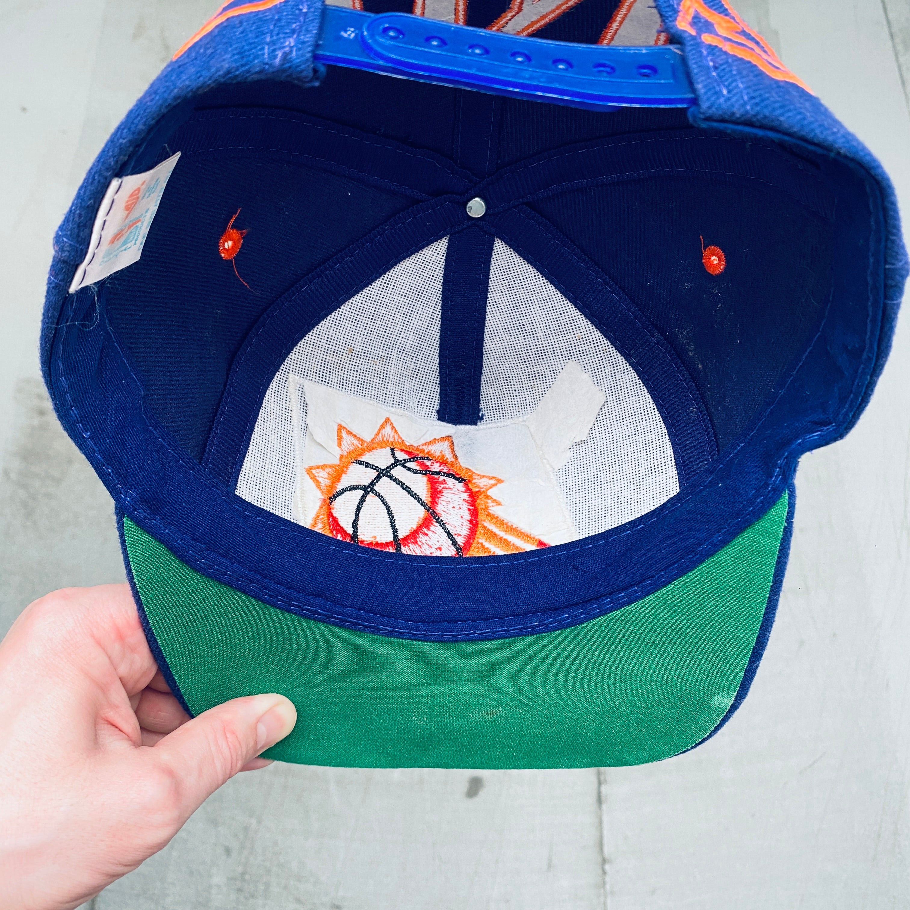 Phoenix Suns 1990s Vintage Big Logo Embroidered Snapback Hat - Retro Basketball Cap for Men & Women - Perfect for NBA Games, Streetwear Fashion and Suns Fans Collection