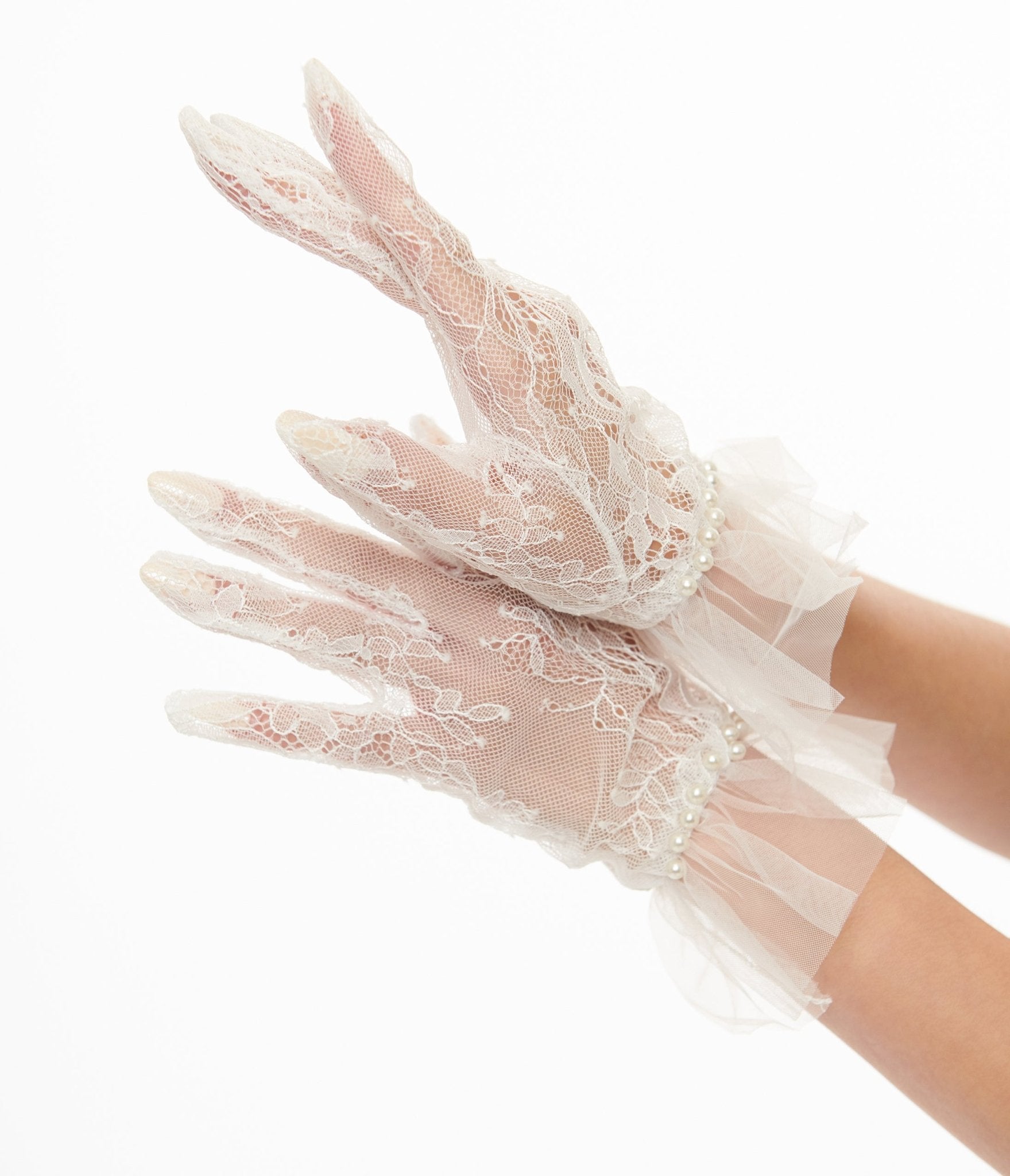 Vintage 1950s White Tulle Lace Gloves - Elegant Retro Bridal Accessories for Weddings, Tea Parties & Vintage Fashion Enthusiasts