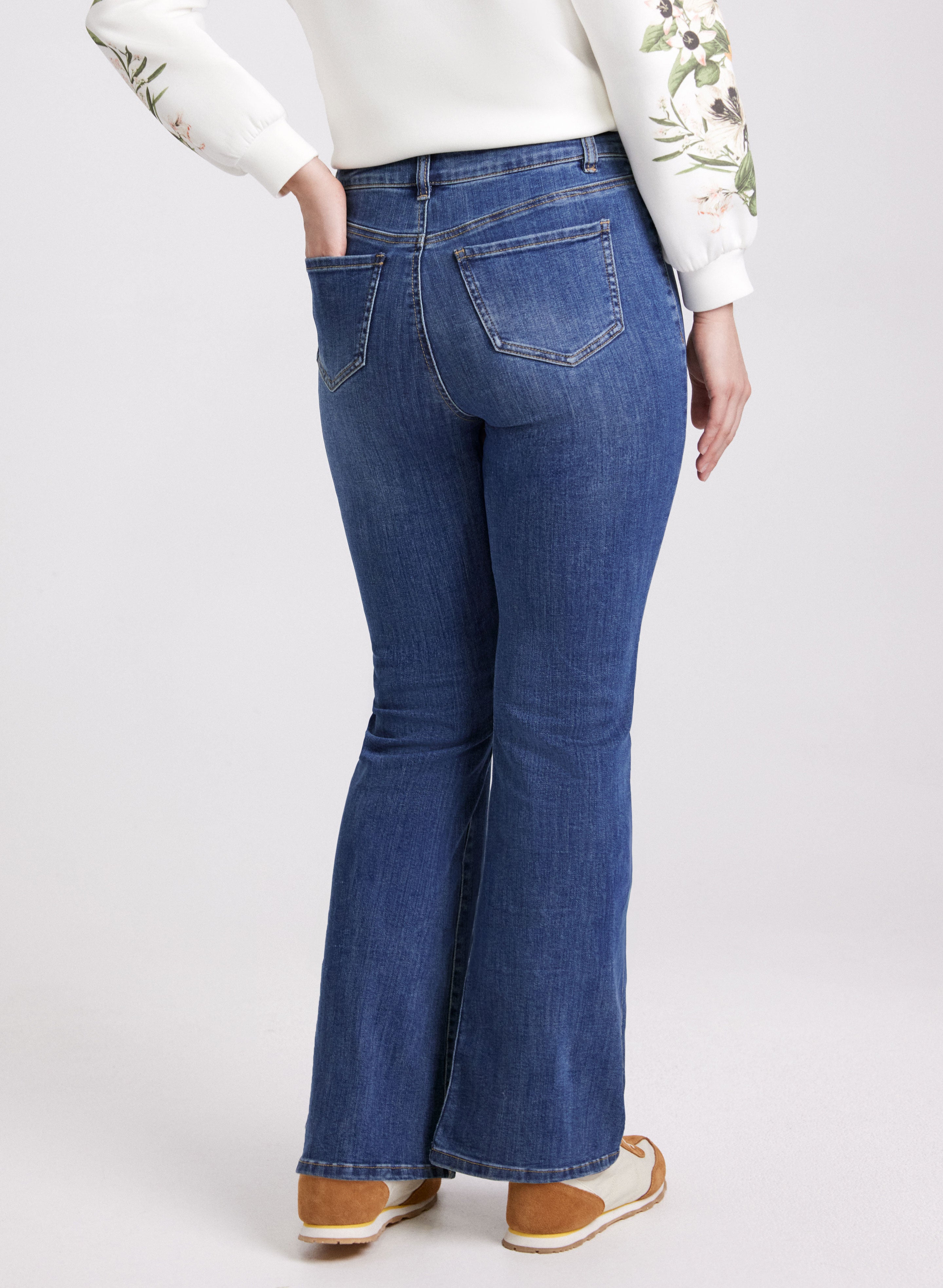Flare Leg Jeans for Petite Women - Indigo Blue Denim (Style 4010331) | Perfect for Casual Wear & Vintage Outfits