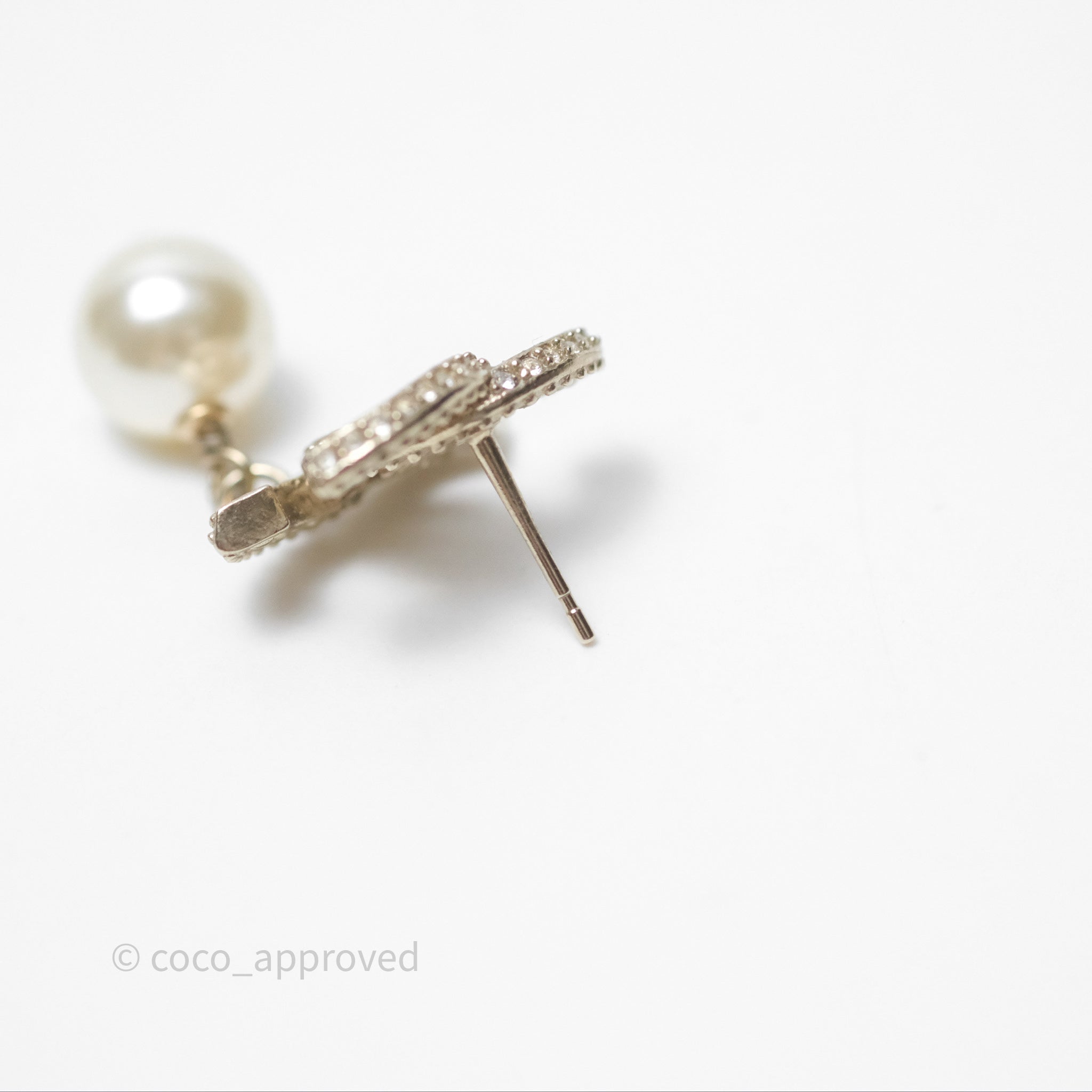 Chanel CC Crystals Pearl Drop Earrings Gold Tone 19V - Luxury Fashion Jewelry for Women, Perfect for Parties, Weddings & Special Occasions