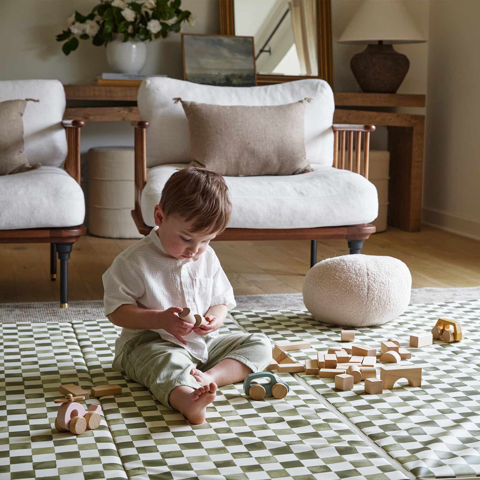 High-Quality Tumbling Mat for Gymnastics, Yoga & Home Workouts - Non-Slip Checker Design for Safety & Comfort