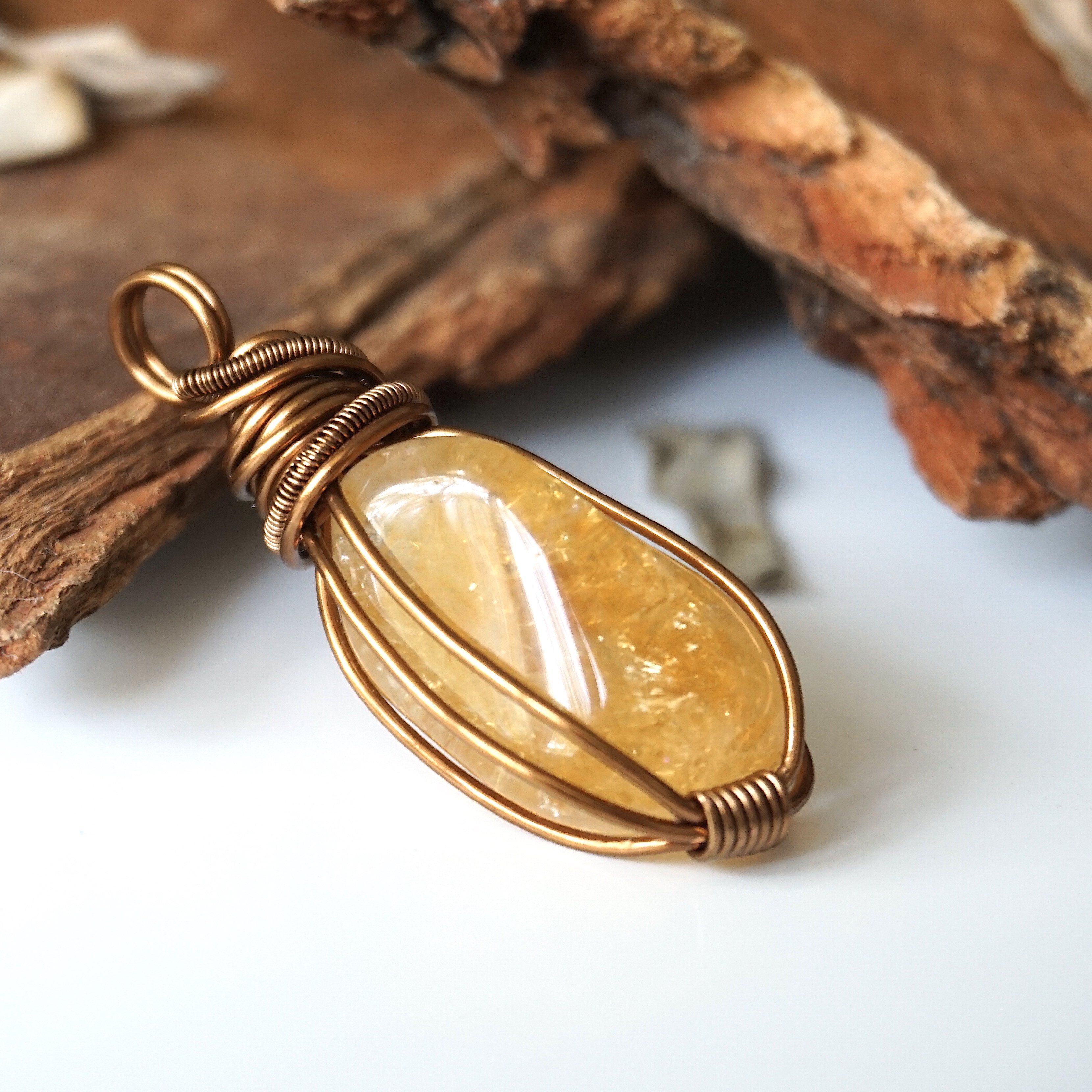 Natural Citrine Gemstone Pendant Necklace in Antique Bronze - Elegant Jewelry for Women, Perfect for Everyday Wear & Special Occasions