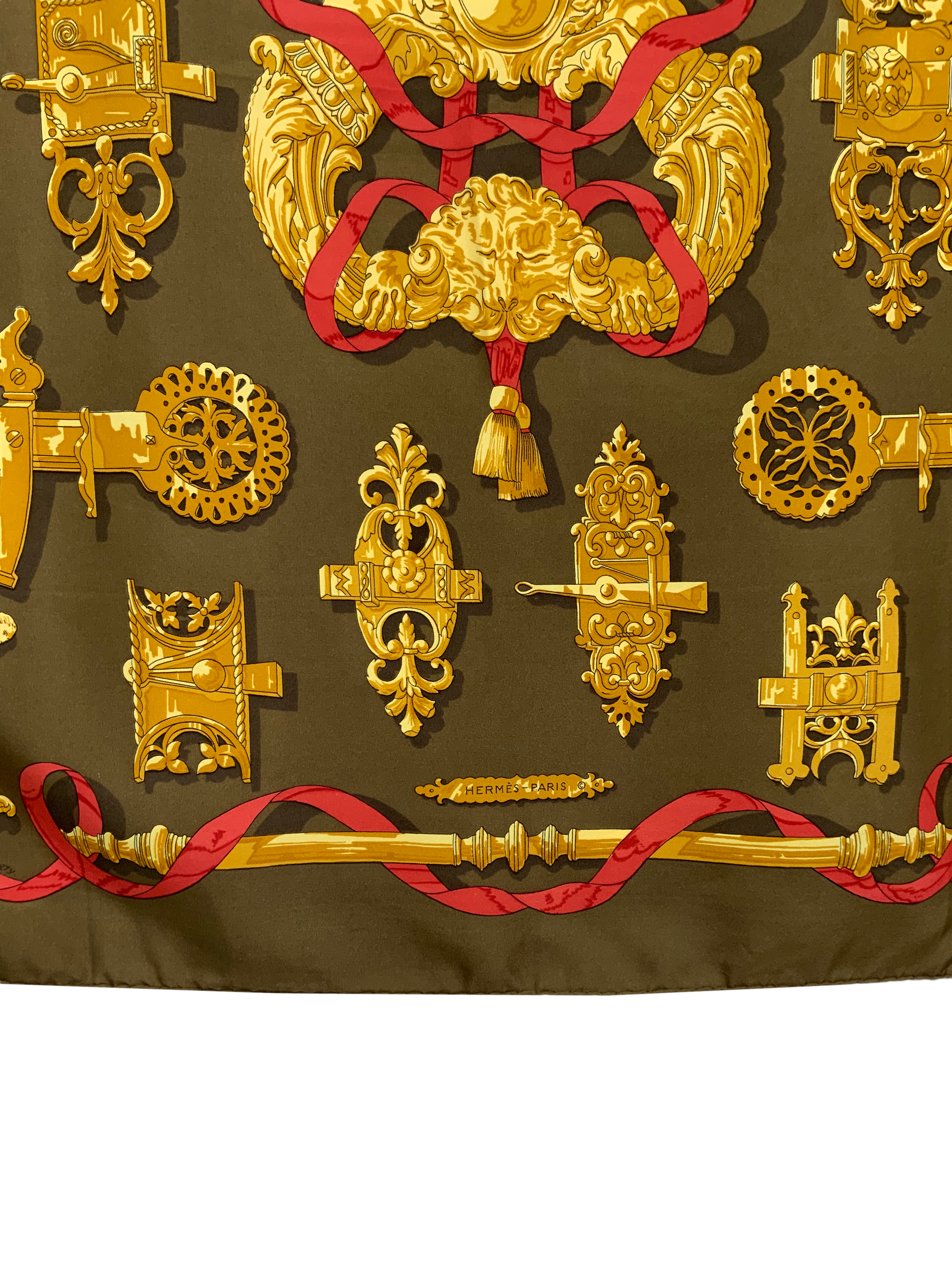 Authentic Hermès Ferronnerie Silk Scarf 90 - Luxury Designer Scarf for Women - Perfect for Gifts, Parties & Fashion Accessories