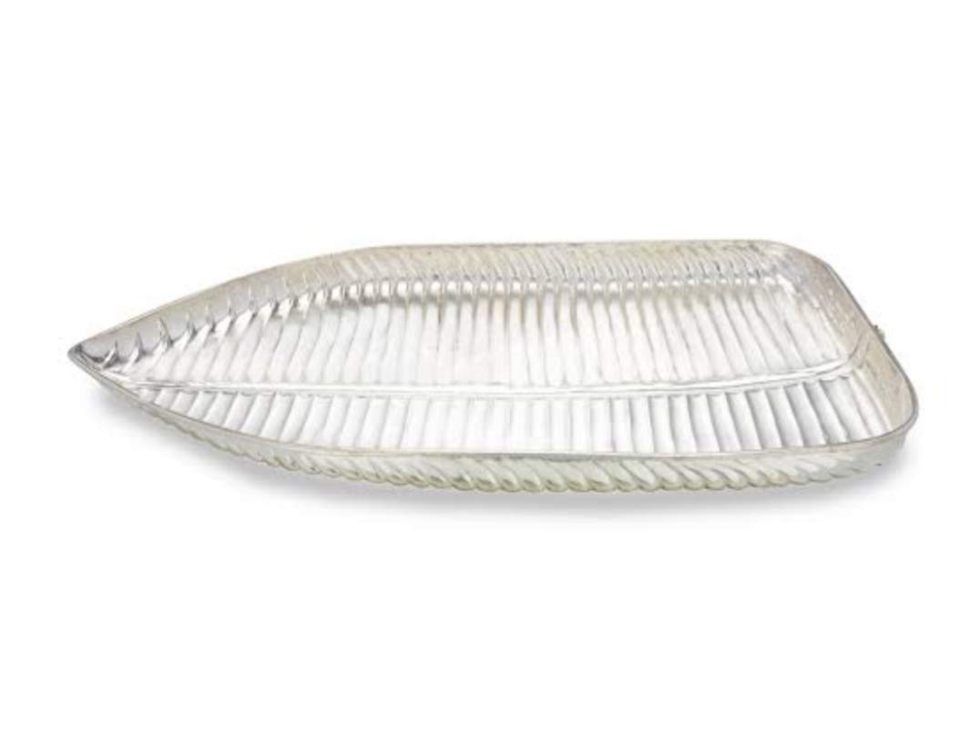 Stainless Steel Banana Leaf Plates Set - 11 Inch Elegant Leaf Shaped Dinner Plates for Lunch, Party, and Home Decor - Perfect for Tropical Themed Events, Outdoor Dining, and Stylish Table Settings