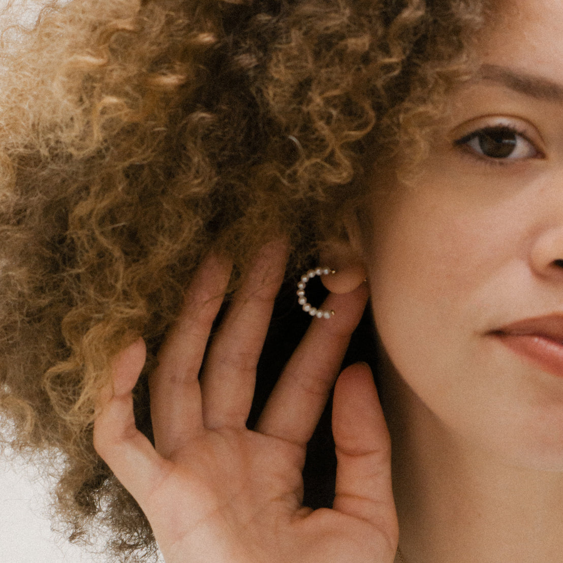 Solid Gold Simple Pearl Huggie Hoops - Elegant Minimalist Earrings for Women | Perfect for Everyday Wear, Date Nights & Special Occasions