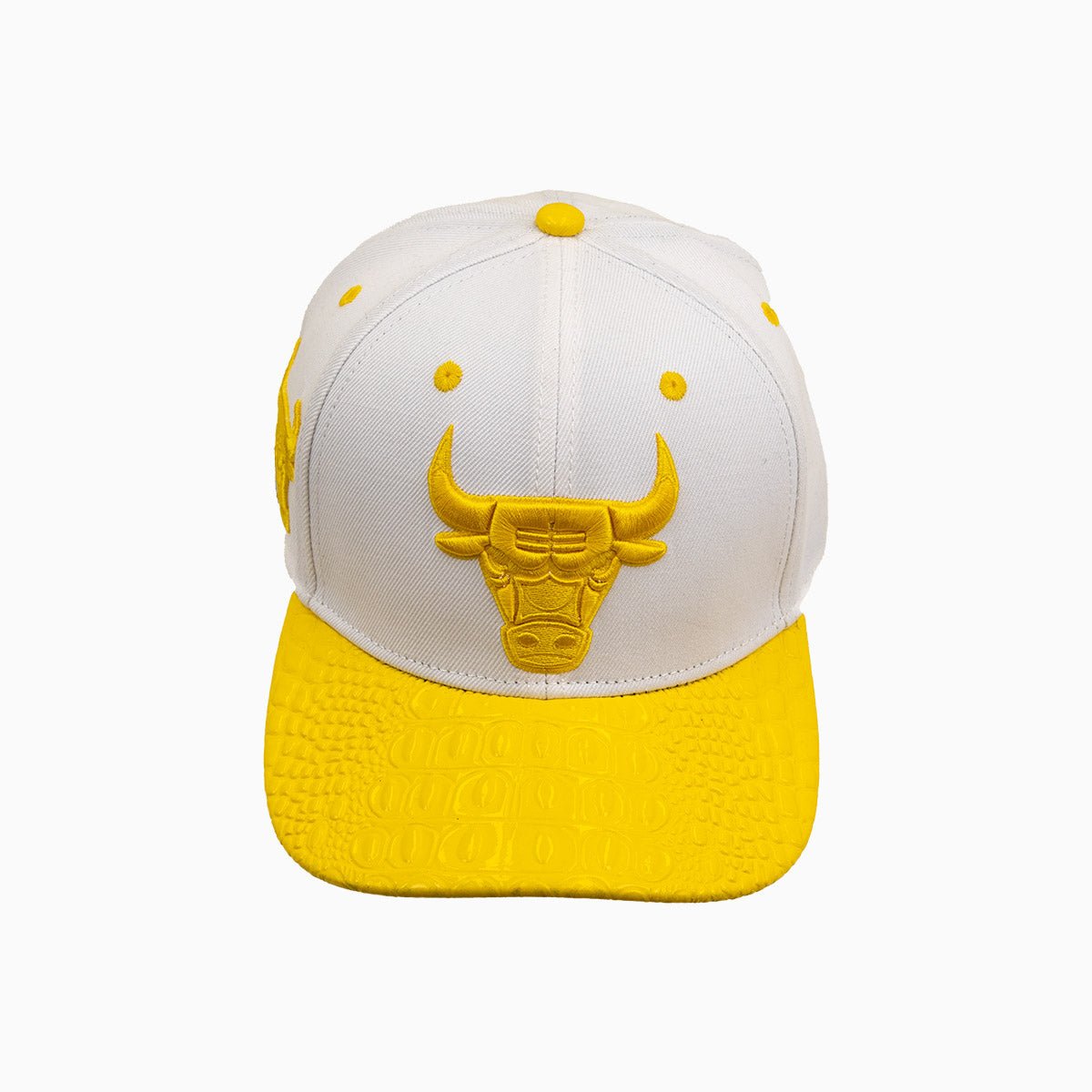 Chicago Bulls NBA Leather Visor Wool Flat Brim Snapback Hat - Official NBA Merchandise for Basketball Fans & Streetwear Fashion