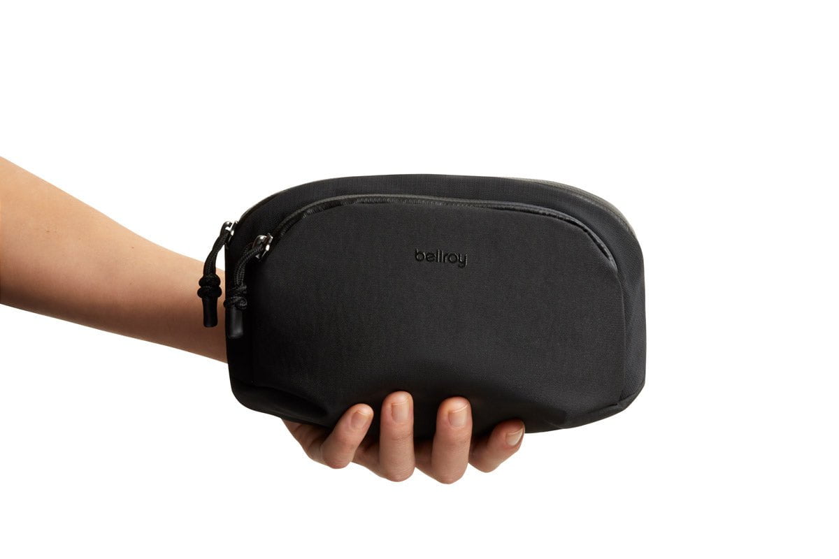 Bellroy Venture Pouch - Premium Compact Travel Organizer for Essentials | Water-Resistant & Lightweight | Perfect for Hiking, Camping & Everyday Carry (EDC)