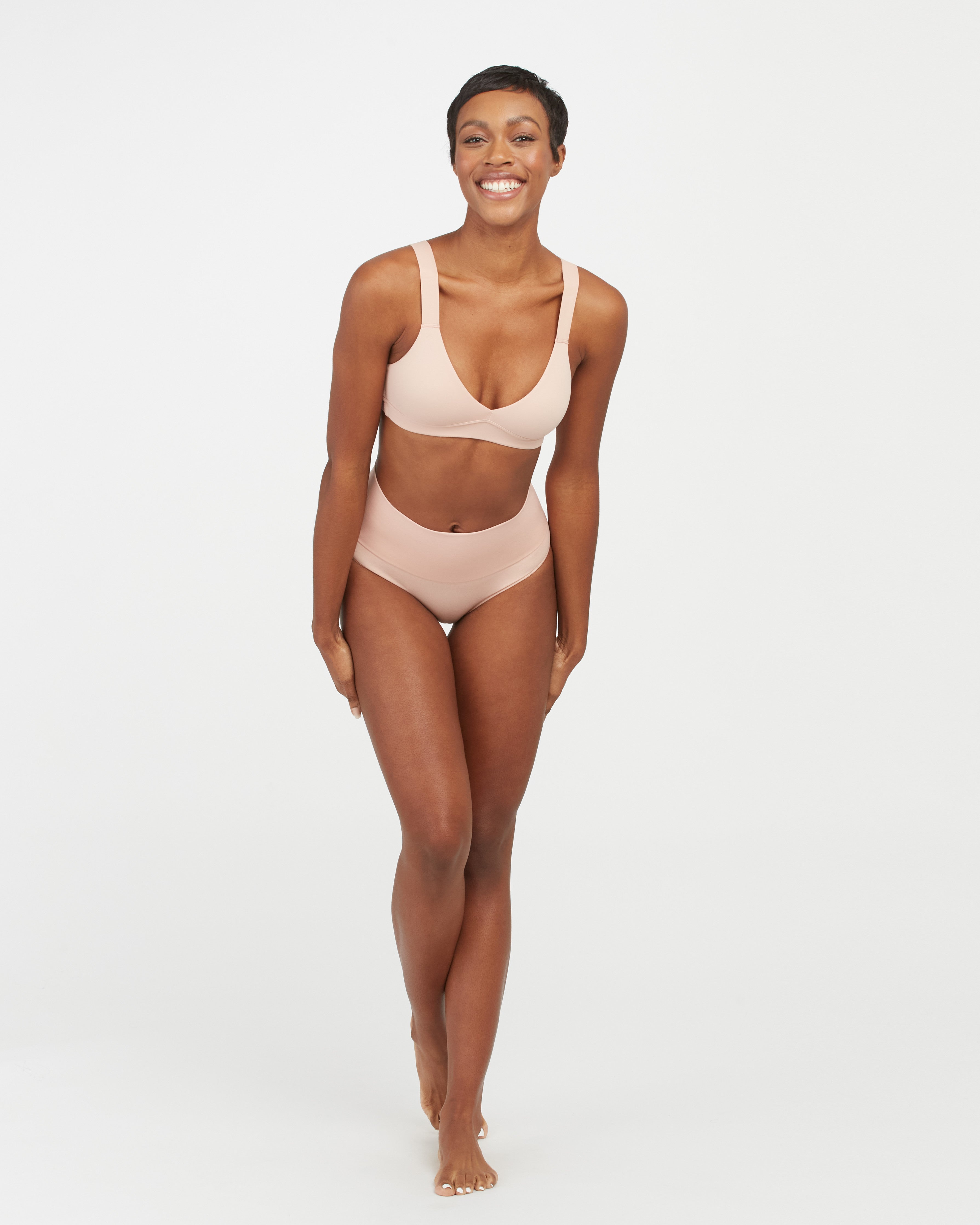 SPANX Smooth Comfort Unlined Bralette - Wireless Seamless Bra for Everyday Wear & Lounge - Perfect for Yoga, Work from Home & Relaxation