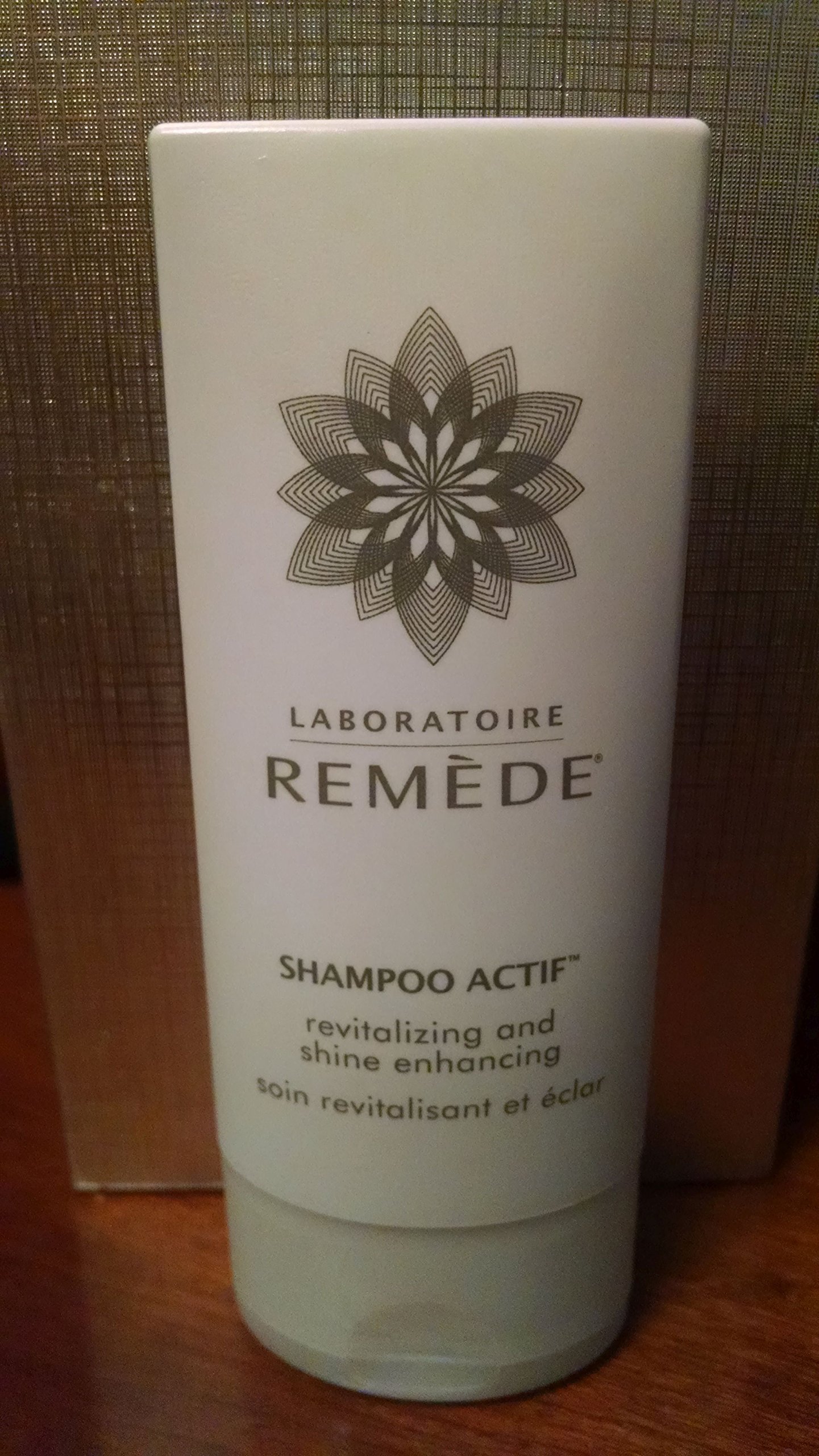 Actif Revitalizing & Shine Enhancing Shampoo - Deluxe Travel Size 2.3 Oz for Damaged Hair - Perfect for Vacation, Gym & On-the-Go Hair Care