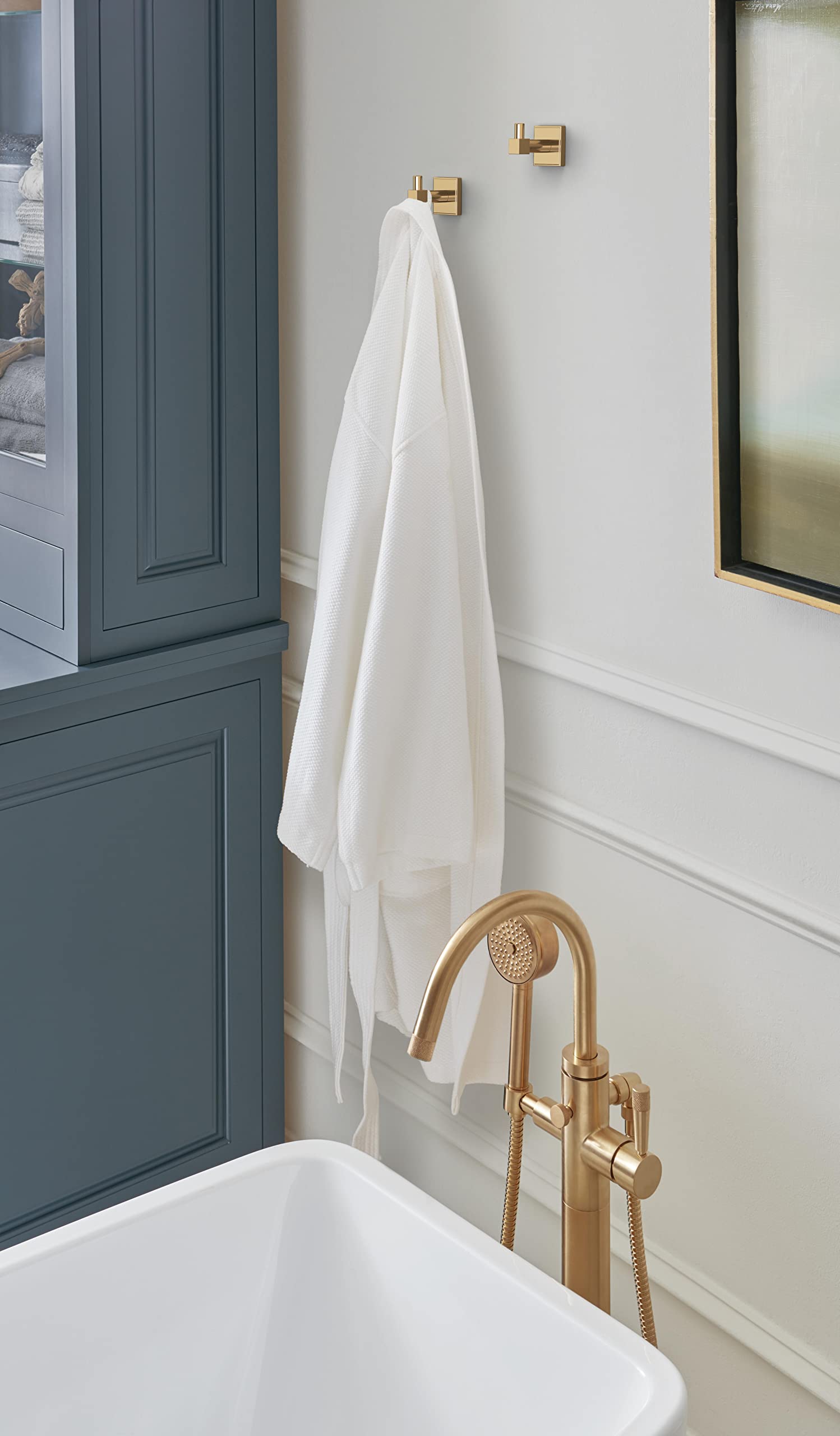 Amerock BH36070CZ Champagne Bronze Single Robe Hook - 1-7/8 Inch (48mm) Bathroom Towel Holder - Elegant Bath Accessory for Hanging Robes, Towels & Clothes - Perfect for Bathroom, Spa & Bedroom Organization
