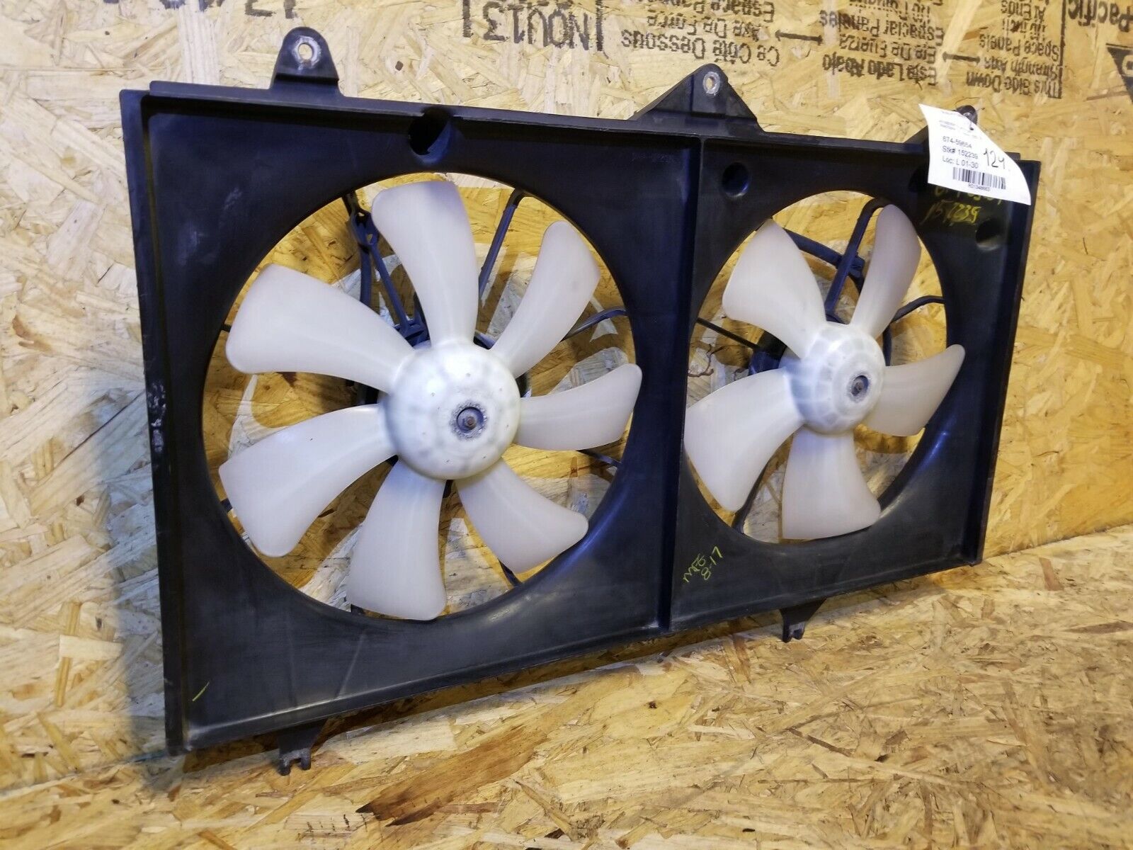 01 06 Toyota Camry Radiator Fan Cooling Motor Assembly 2.4L OEM Replacement - Perfect for Engine Overheating Prevention & Summer Driving