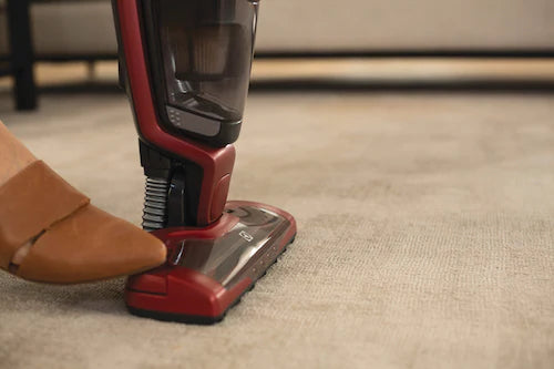 Electrolux EHVS3510AR Ergorapido Pet Cordless Vacuum Cleaner - Lightweight, Powerful Suction for Pet Hair, Hard Floors & Carpets - Perfect for Home, Office & Pet Owners (Chili Red)