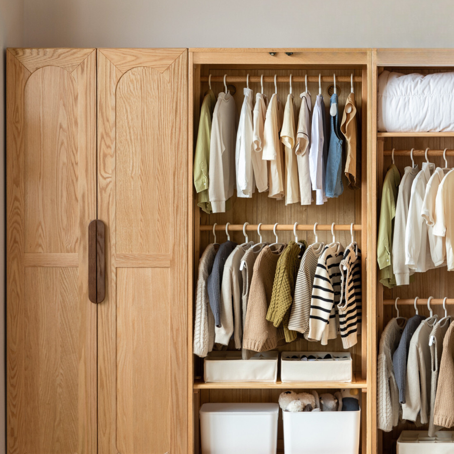 Solid Oak Wood Kids Wardrobe - Durable & Stylish Storage for Bedroom, Nursery, or Playroom Organization