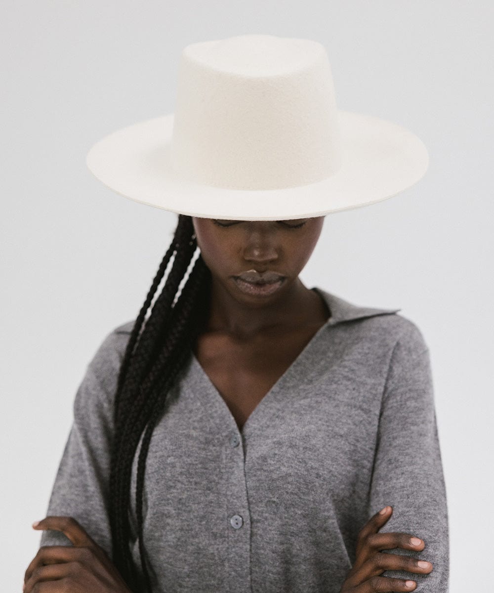 Stylish Upturned Brim Hat - Trendy Summer Sun Hat for Women - Perfect for Beach, Outdoor Activities & Fashion