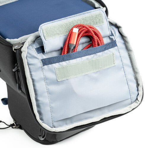 Think Tank Photo V3 Digital Holster 20 (Medium) - DSLR Camera Bag for Photographers - Perfect for Travel, Hiking & Outdoor Photography