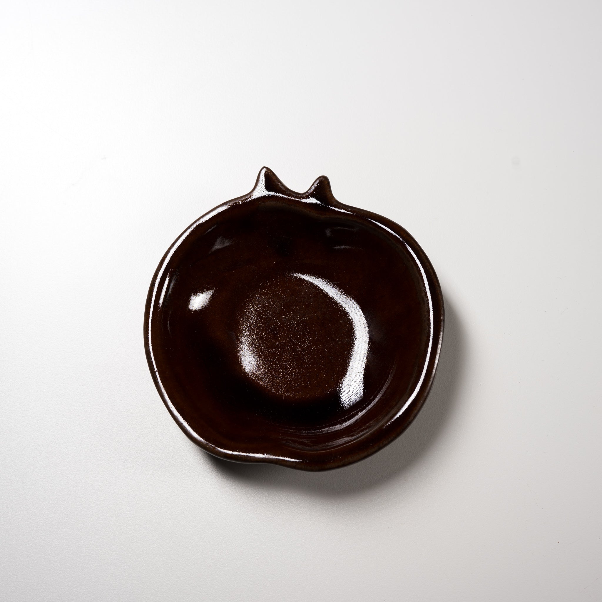 Wakasama Kiln Apple Plate Brown - 12 cm Handmade Ceramic Plate for Desserts, Fruits & Home Decor | Japanese Pottery Dining & Kitchenware