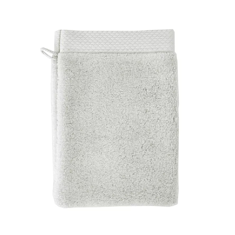 Elea Nuage Premium Bath Towel Set - Ultra Soft & Absorbent Cotton Towels for Spa, Bathroom, and Beach Use