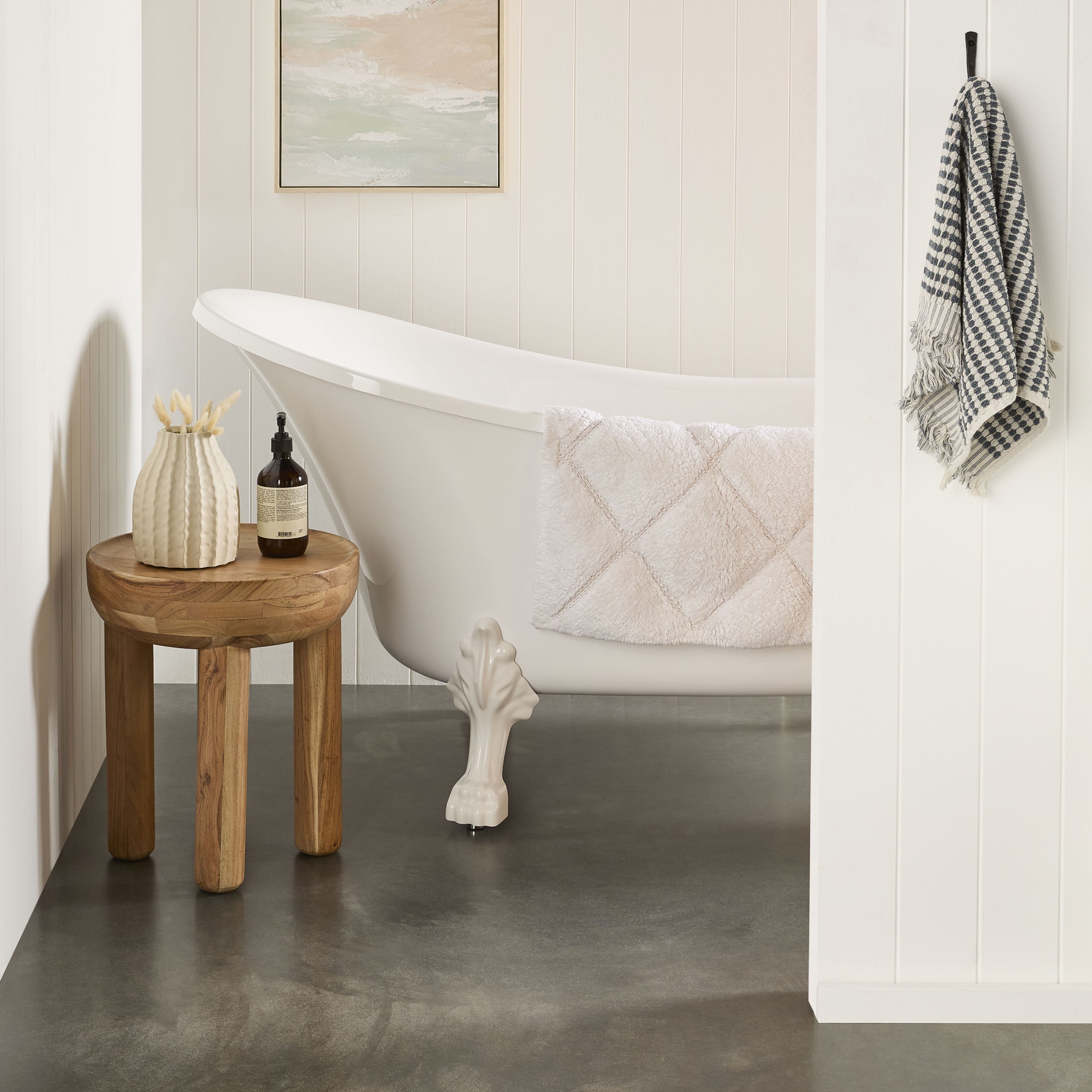 Alto 1520mm Freestanding Bathtub with White Feet - Modern Luxury Bath for Spa-Like Relaxation at Home