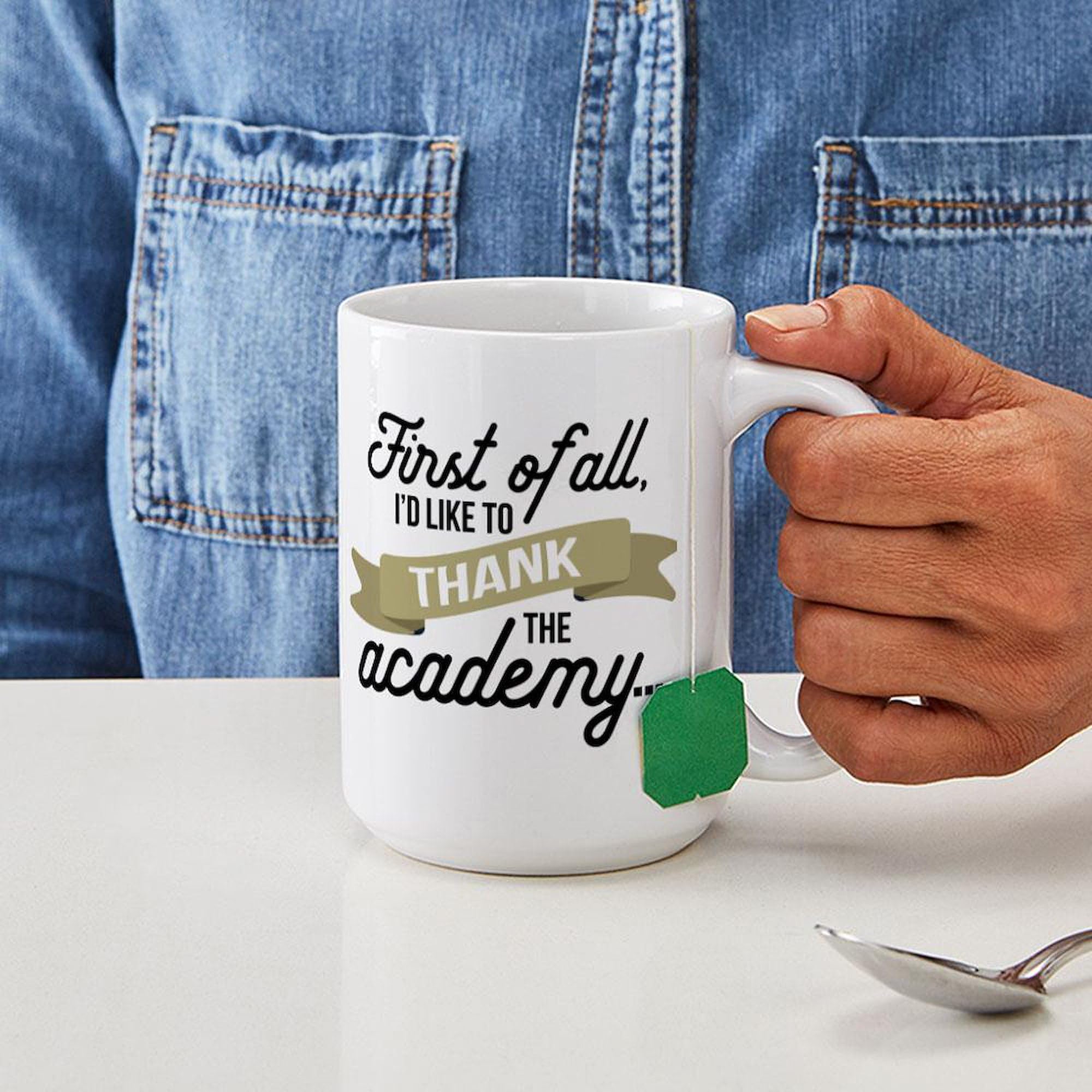 Thank The Academy 15 oz Ceramic Coffee Mug (444ml) - Funny Awards Show Gift for Movie Lovers, Teachers & Office Workers - Perfect for Hot Beverages, Souvenirs & Gag Gifts
