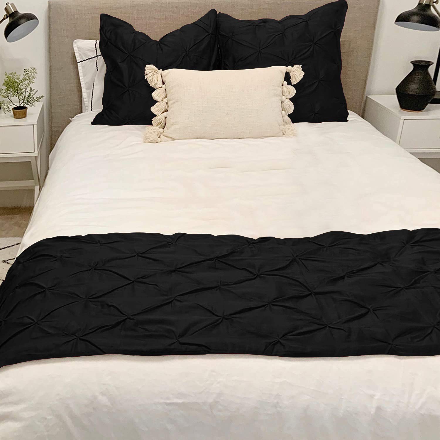 Queen Size 800 Thread Count Pinch Pleated Bed Runner - 100% Egyptian Cotton Black Solid Decorative Bed Scarf | Soft, Fade-Resistant & Easy Care | Perfect for Master Bedroom Decor, Hotel Luxury Bedding & Wedding Guest Room Styling