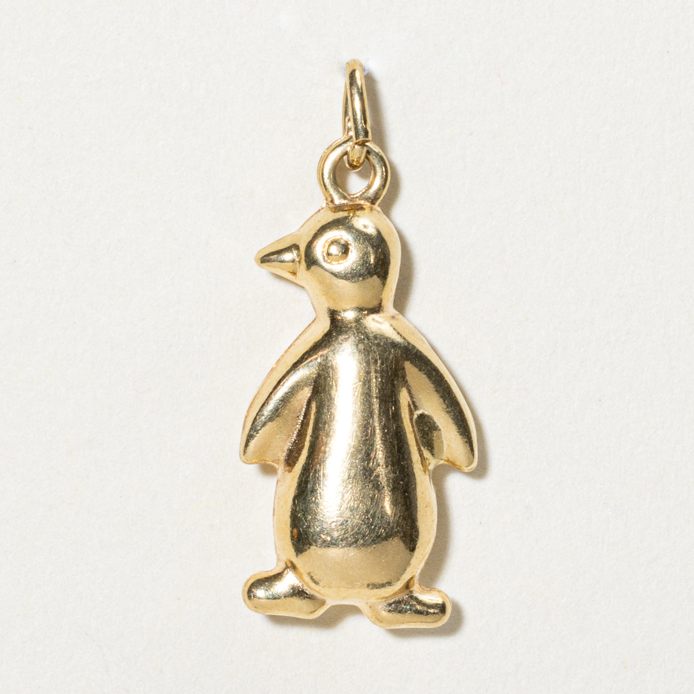 18K Yellow Gold Penguin Charm Pendant - Elegant Jewelry Gift for Women & Men - Perfect for Christmas, Birthday & Anniversary Gifts